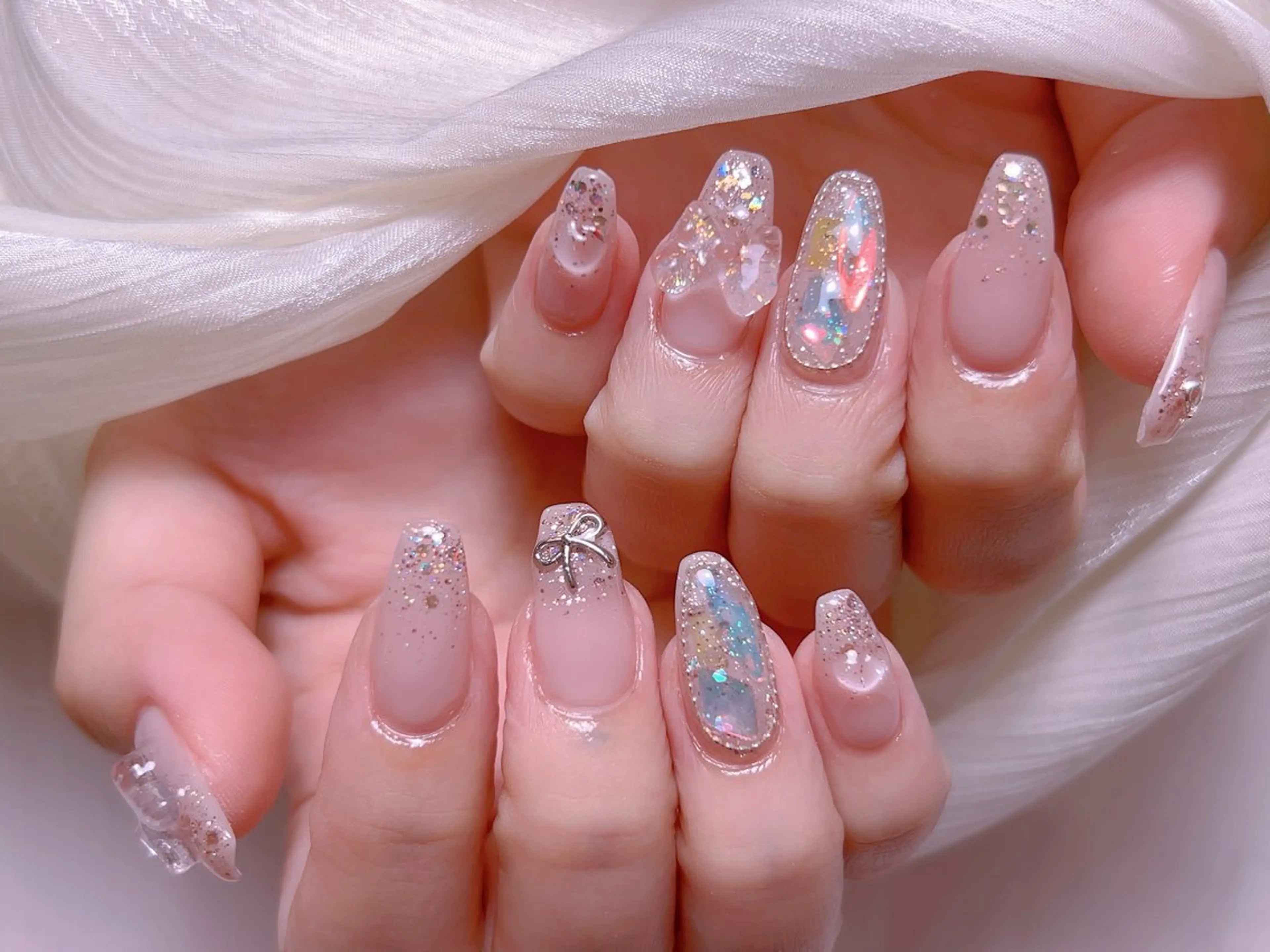 ネイル アートネイル フレンチネイル ジェルネイル グラデーション 韓国ネイル ハンドネイル 【長さ出し】 IRIS NAILのネイルデザイン