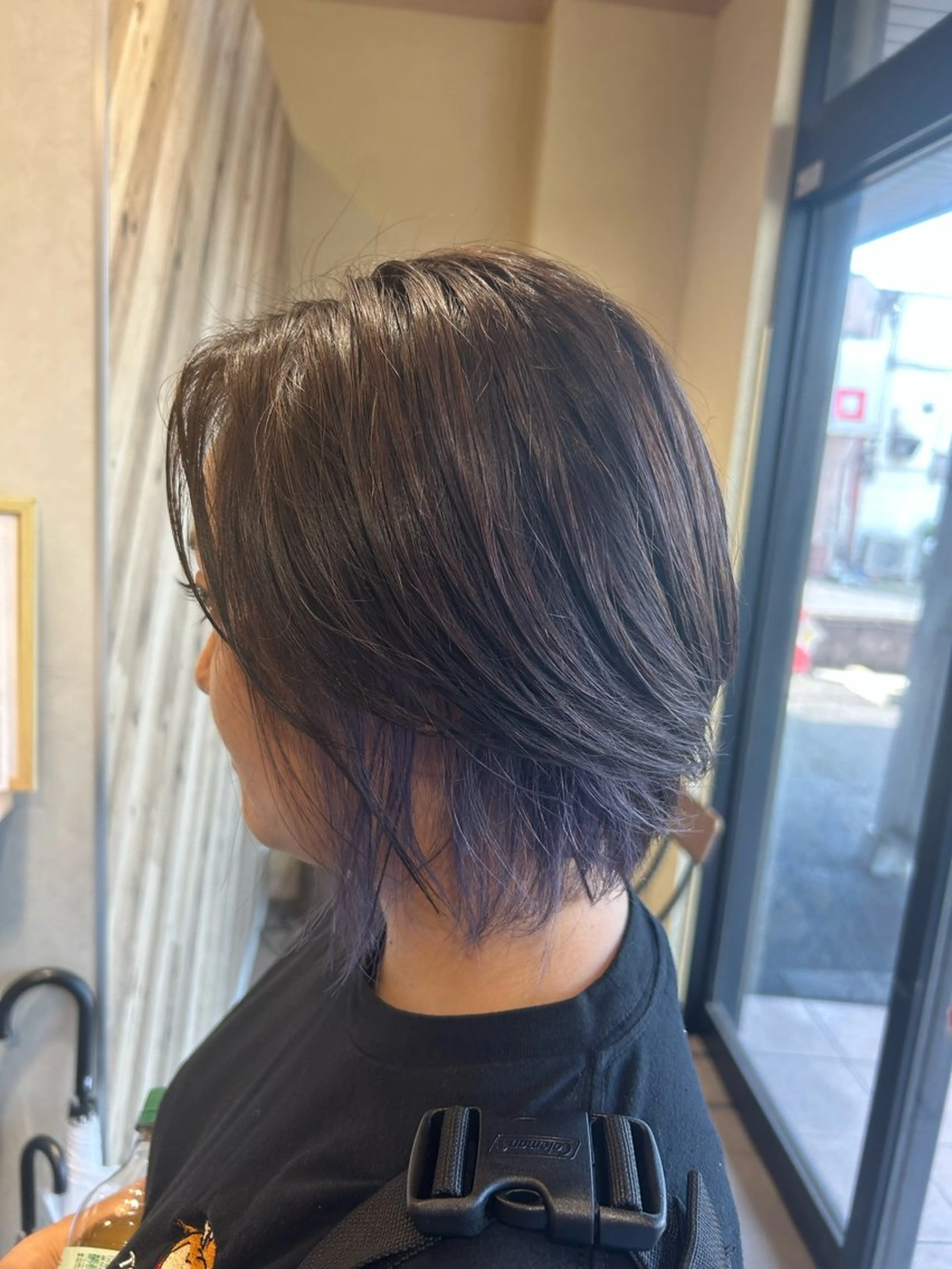 ショート カラー インナーカラー シルバー バイオレットカラー 磯田 拳のヘアスタイル