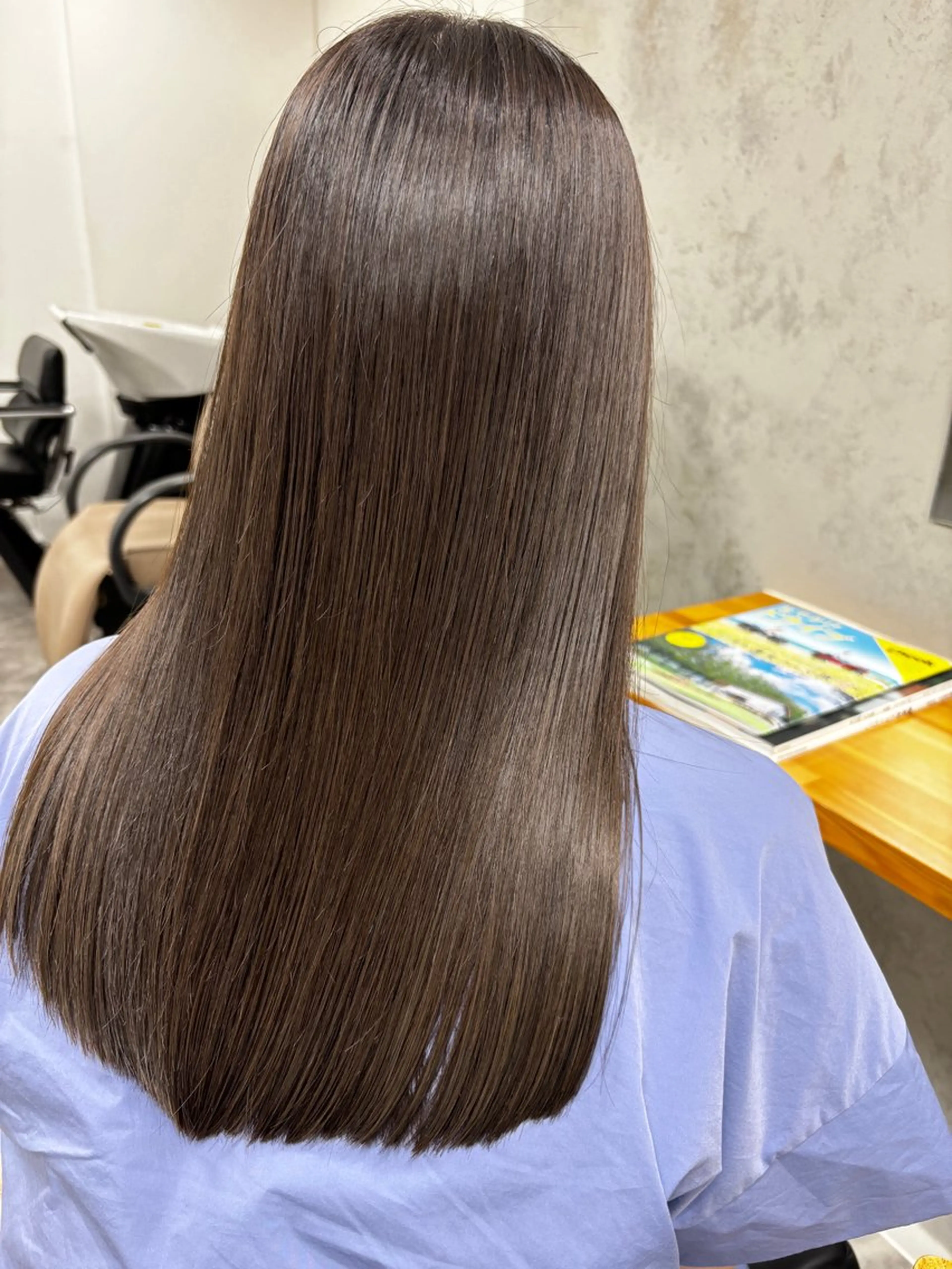 セミロング カット ヘアカラー トリートメント hoNua. 栄/透明感カラーのヘアスタイル