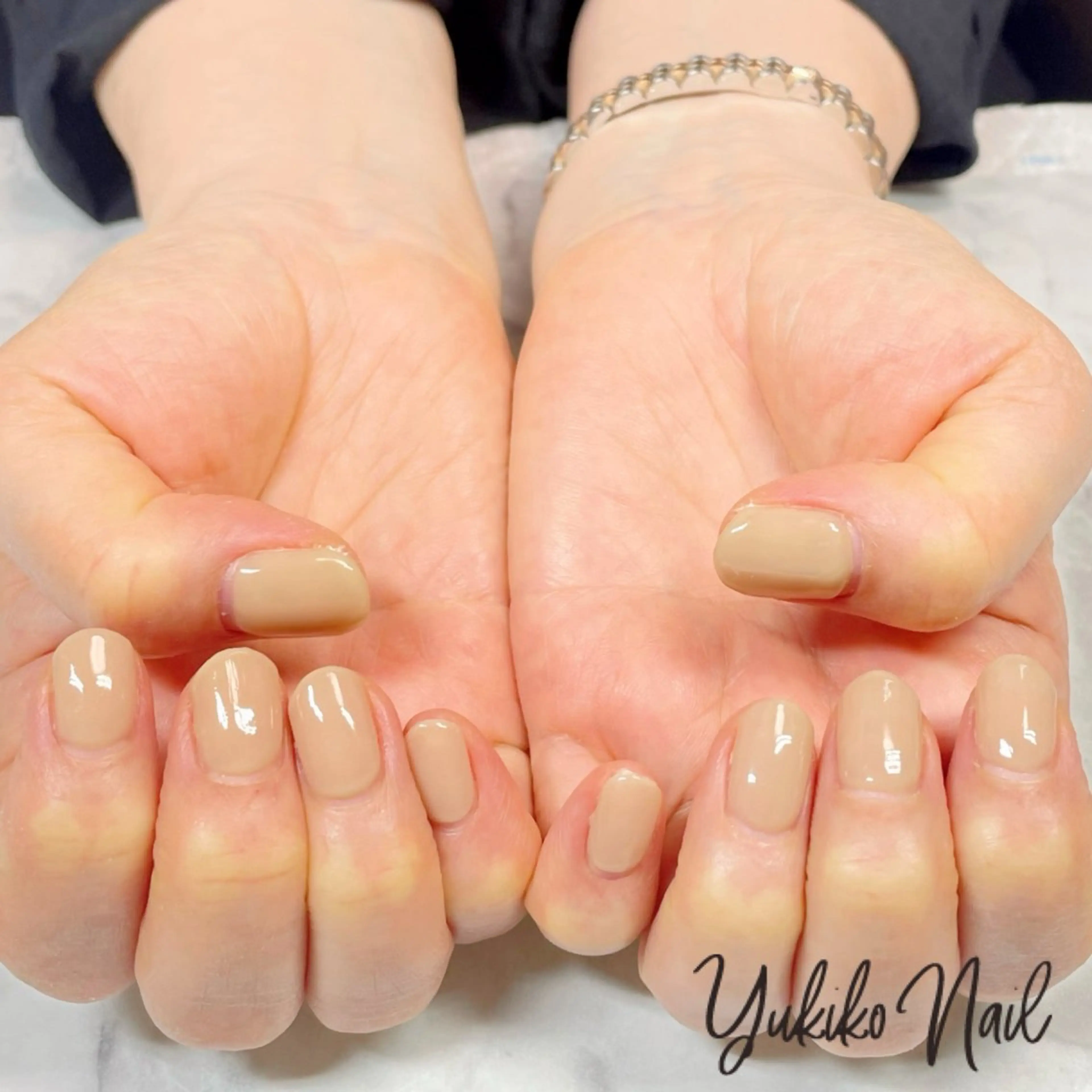 ネイル オフィスネイル ワンカラーネイル シンプルネイル ハンドネイル ユキコ ネイルのネイルデザイン