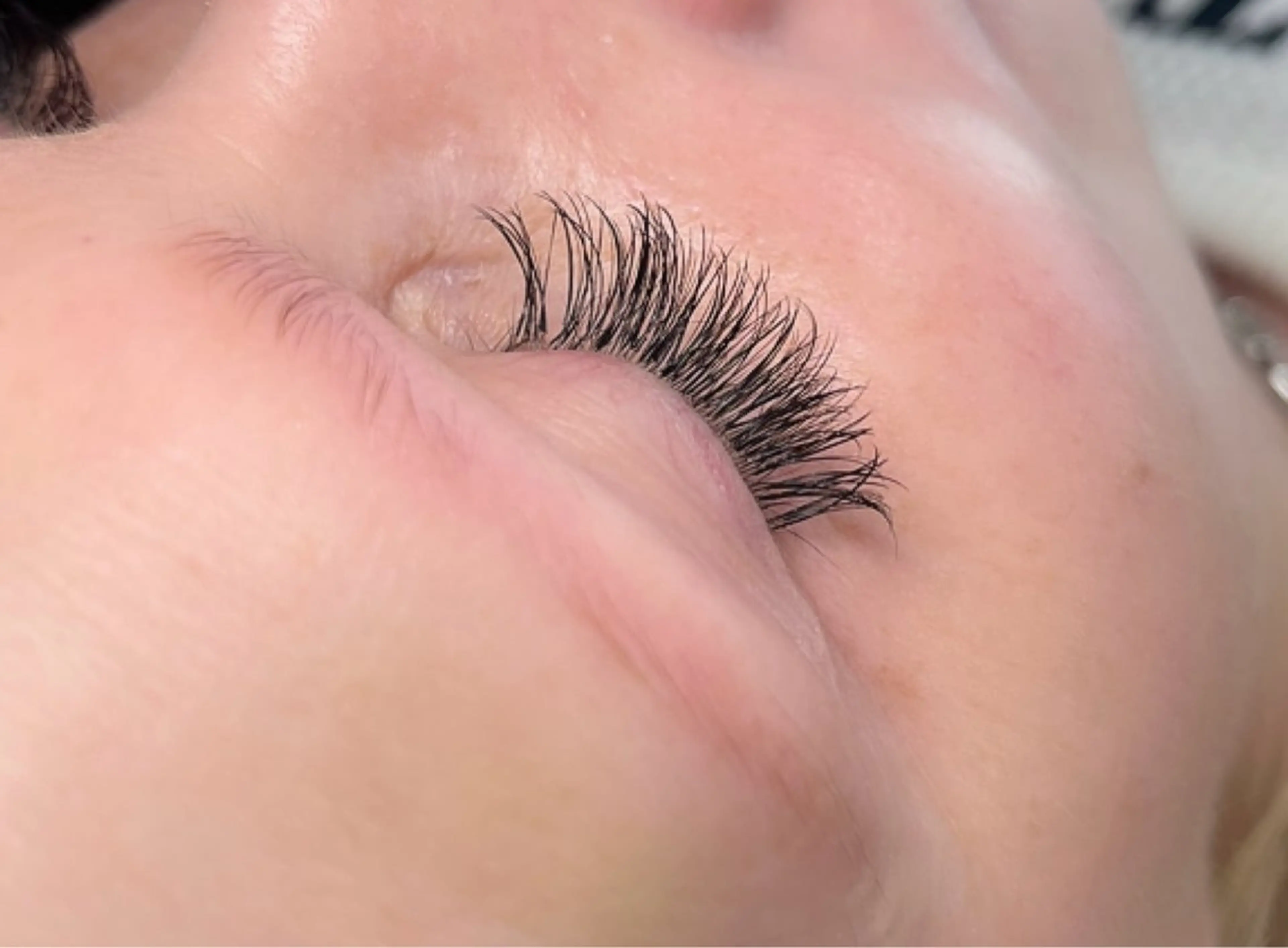 マツエク・マツパ ボリュームラッシュ U. Kanaのマツエク・マツパデザイン