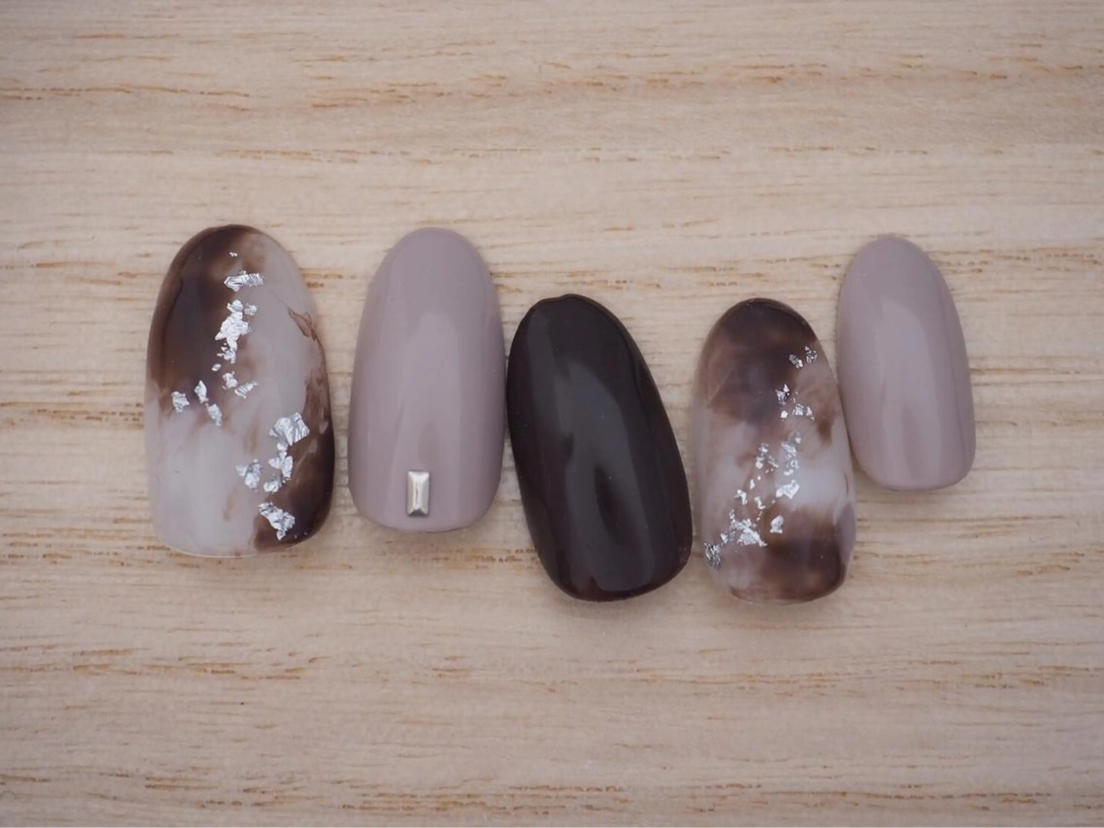 ネイル トップネイリスト Ribbon立川店のネイルデザイン