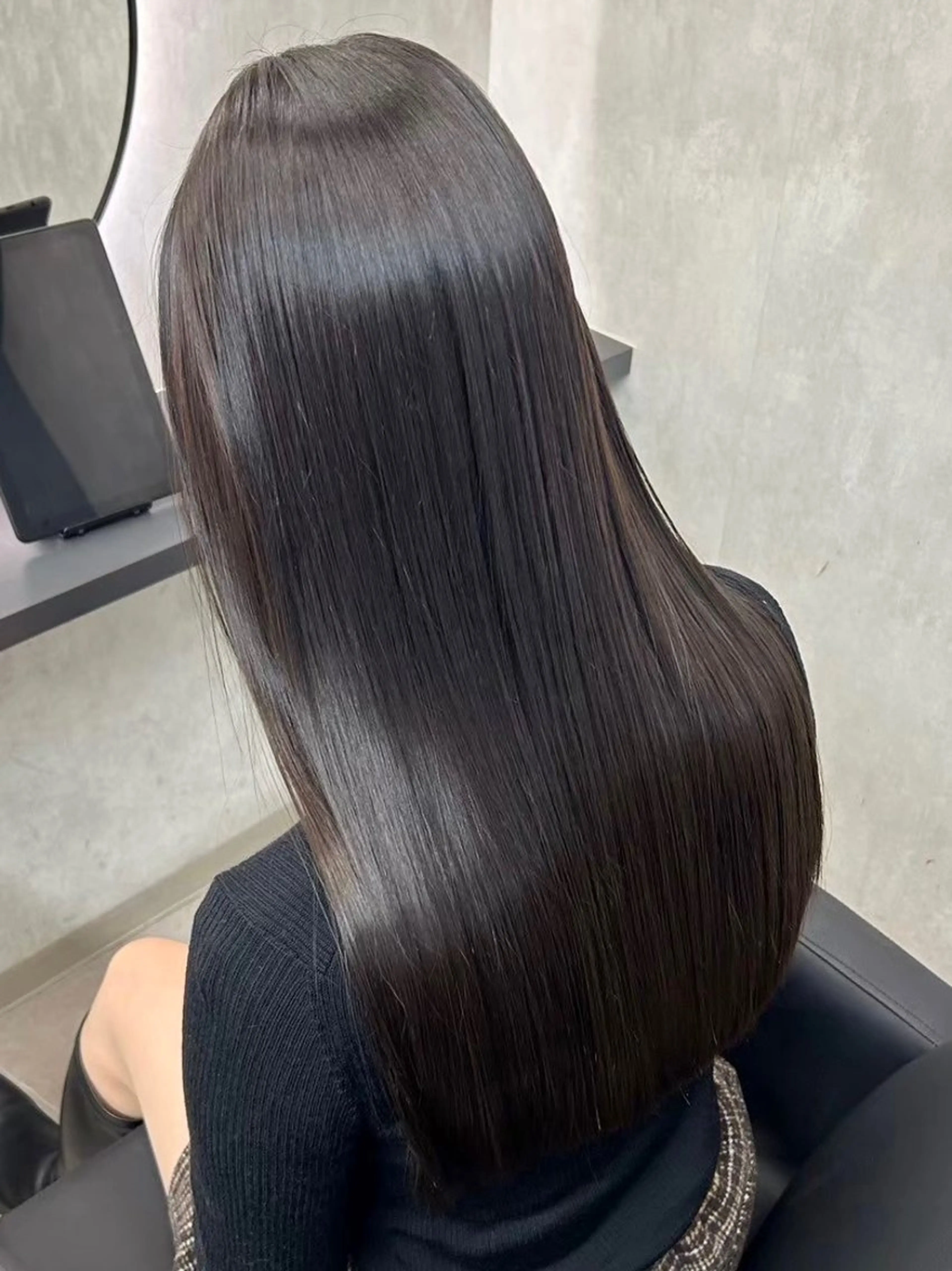 ロング ハイトーン/レイヤー カット岩田健斗/新宿のヘアスタイル