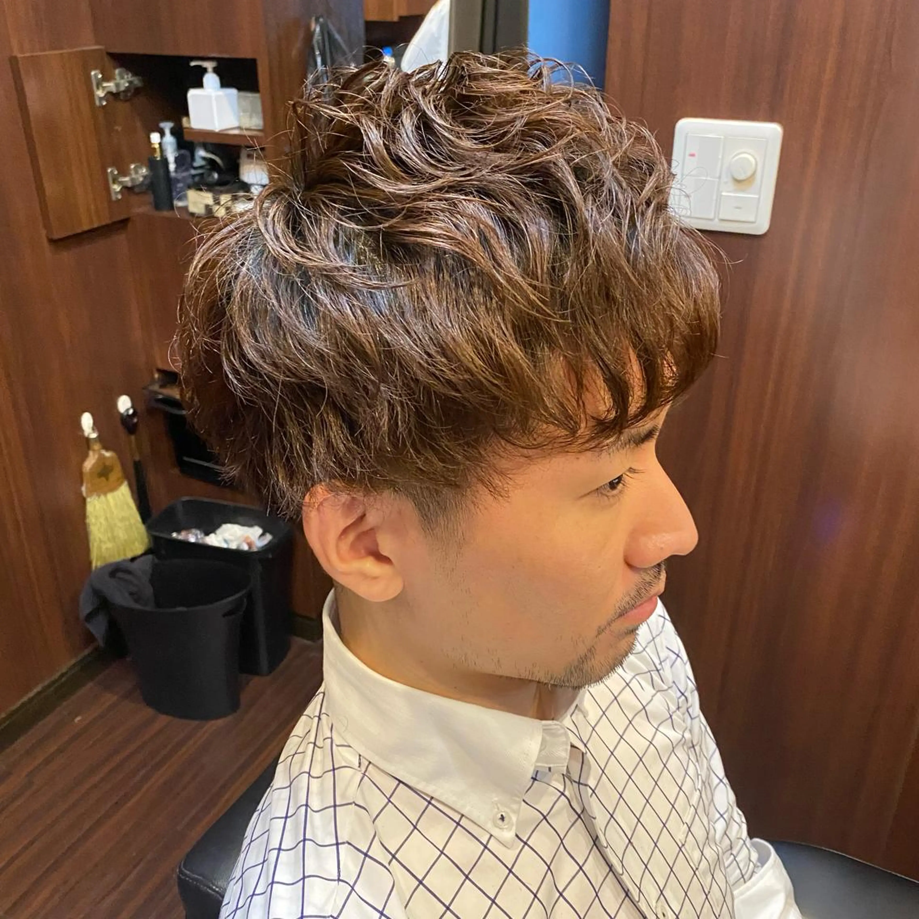ショート パーマ メンズ 浅見 天翔のヘアスタイル
