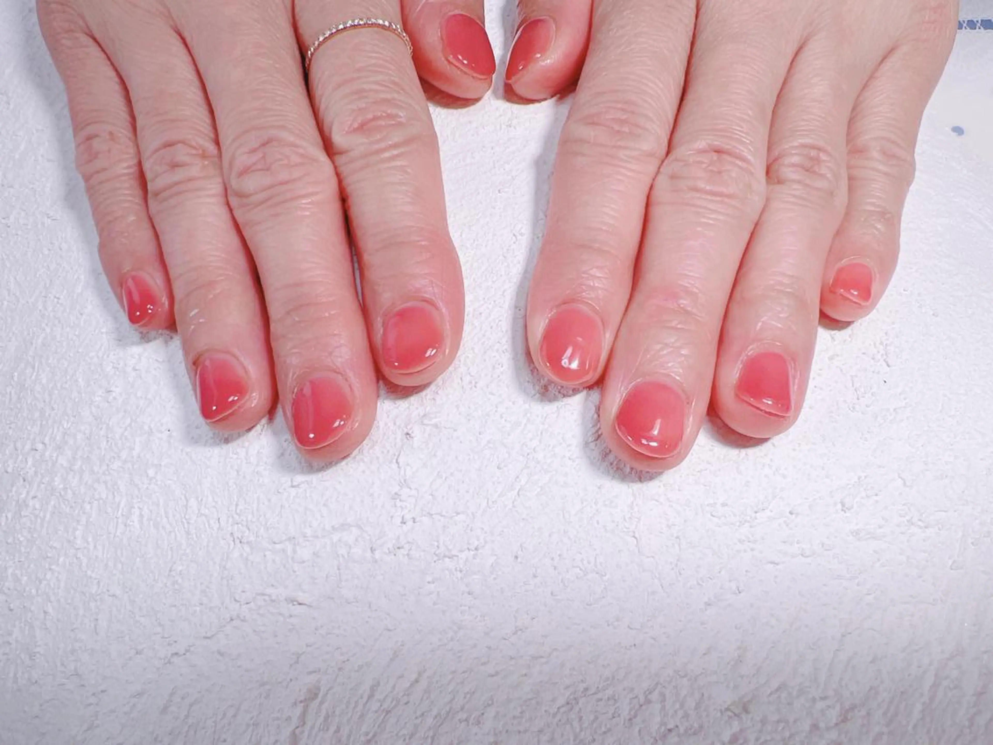 ネイル ジェルネイル Regaro i.sのネイルデザイン