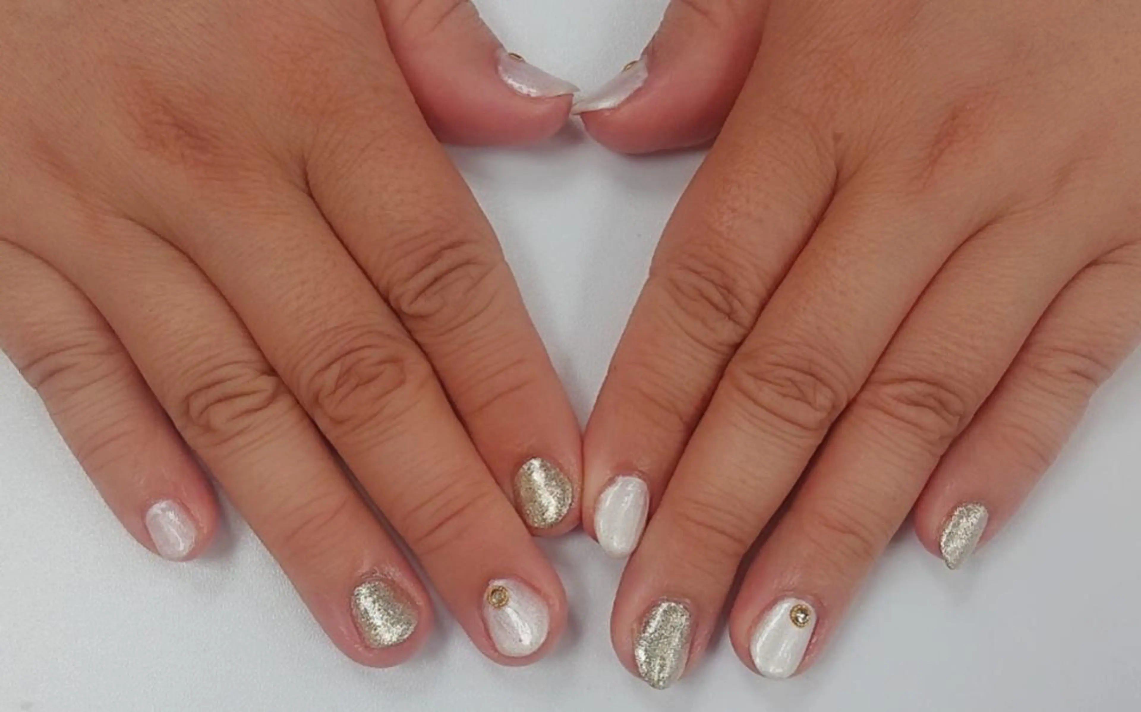 ネイル 🍒当日もOK🍒 𝑳𝑼𝑵𝑨花井のネイルデザイン