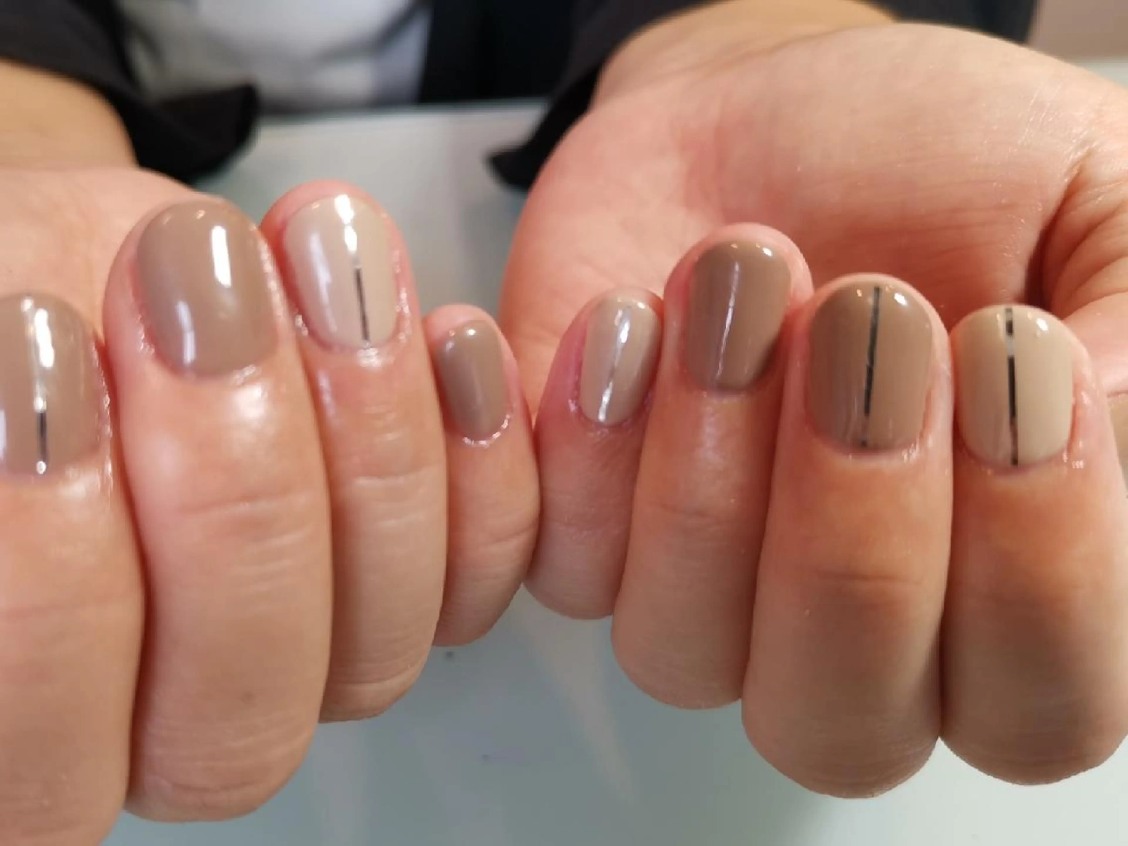 ネイル シルバー 人気エリア💖完全個室【ルリエ】所属・ネイルサロン Lelienルリエのネイルデザイン