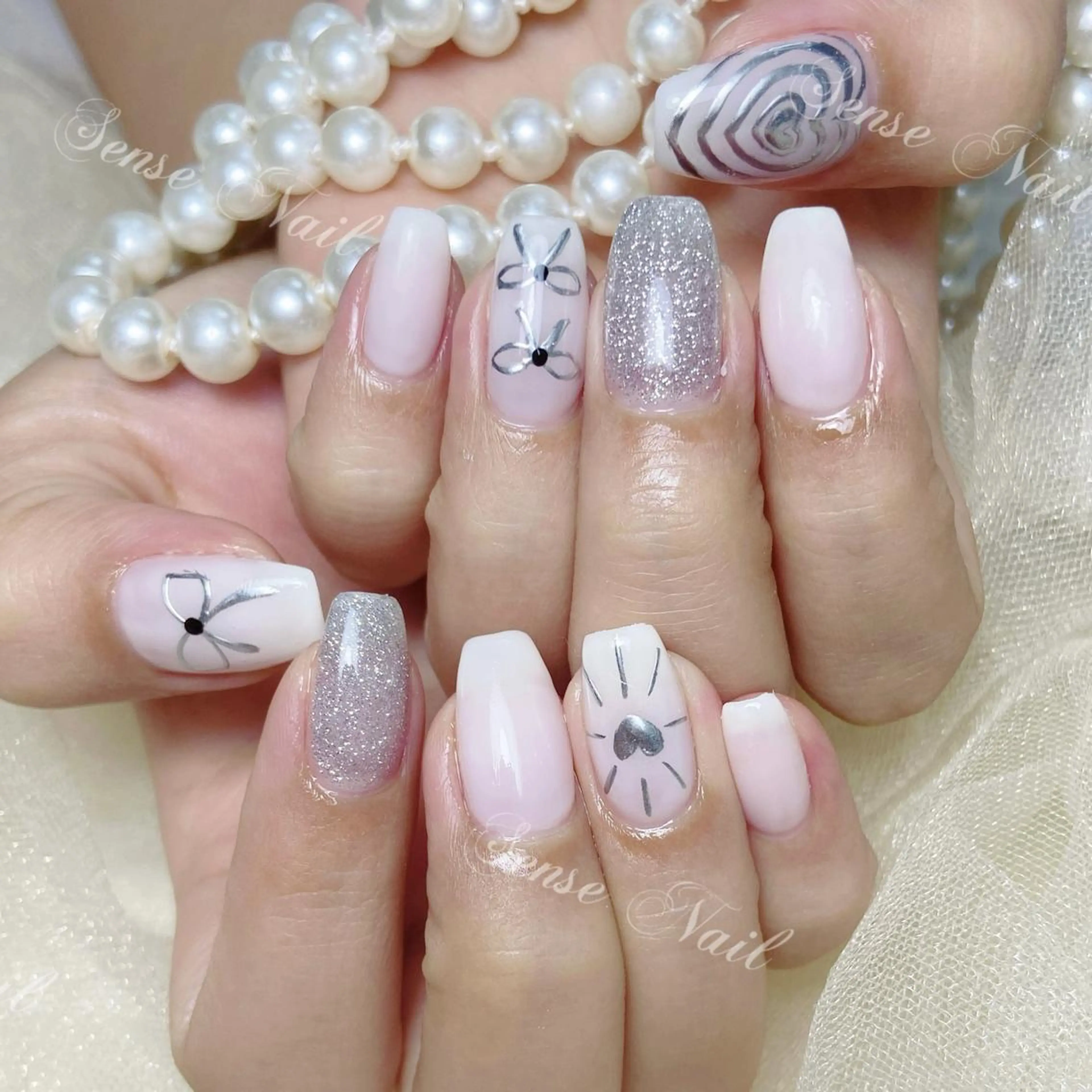 ネイル Kurieitibu 🍬Byu~tīのネイルデザイン