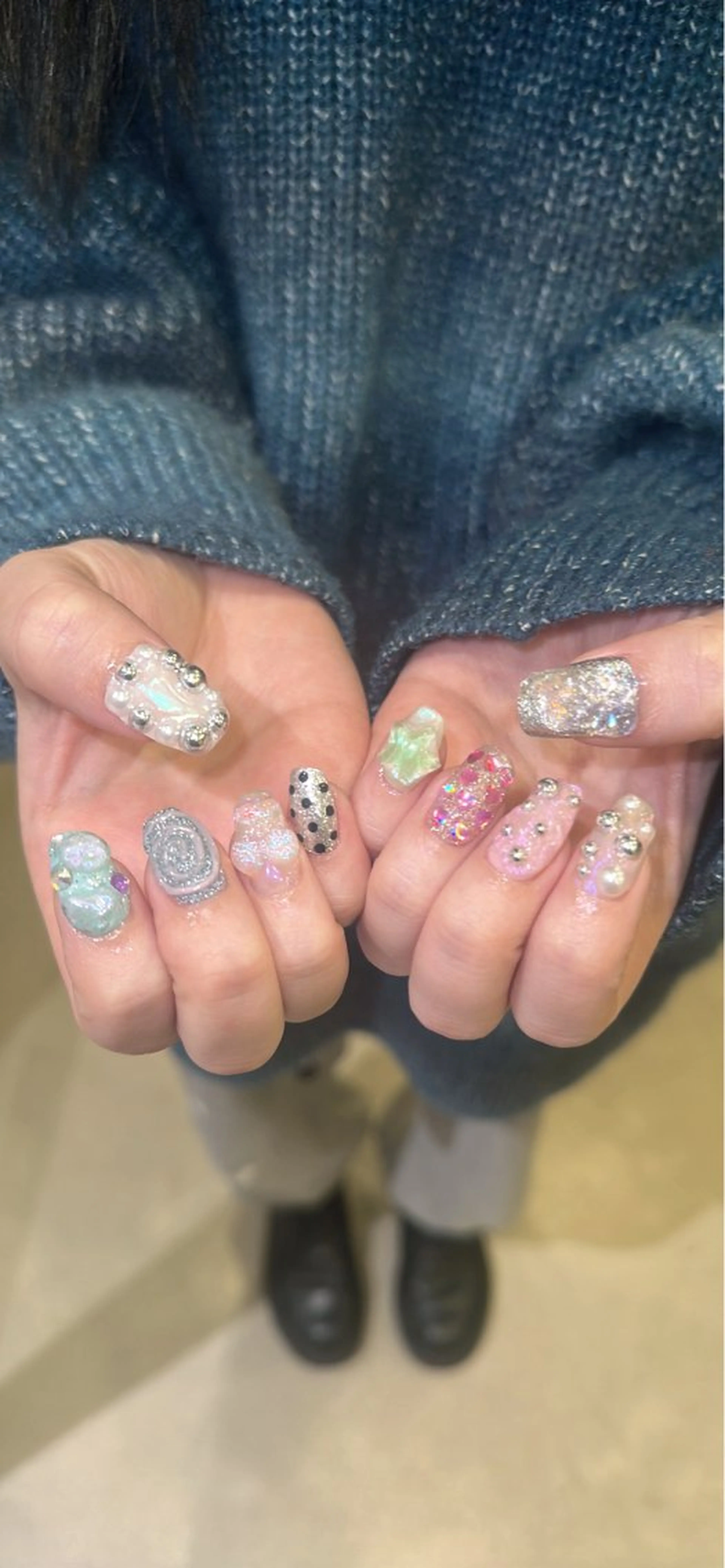 ネイル ハンドネイル 👽個性派ネイル🎀 komachiのヘアスタイル