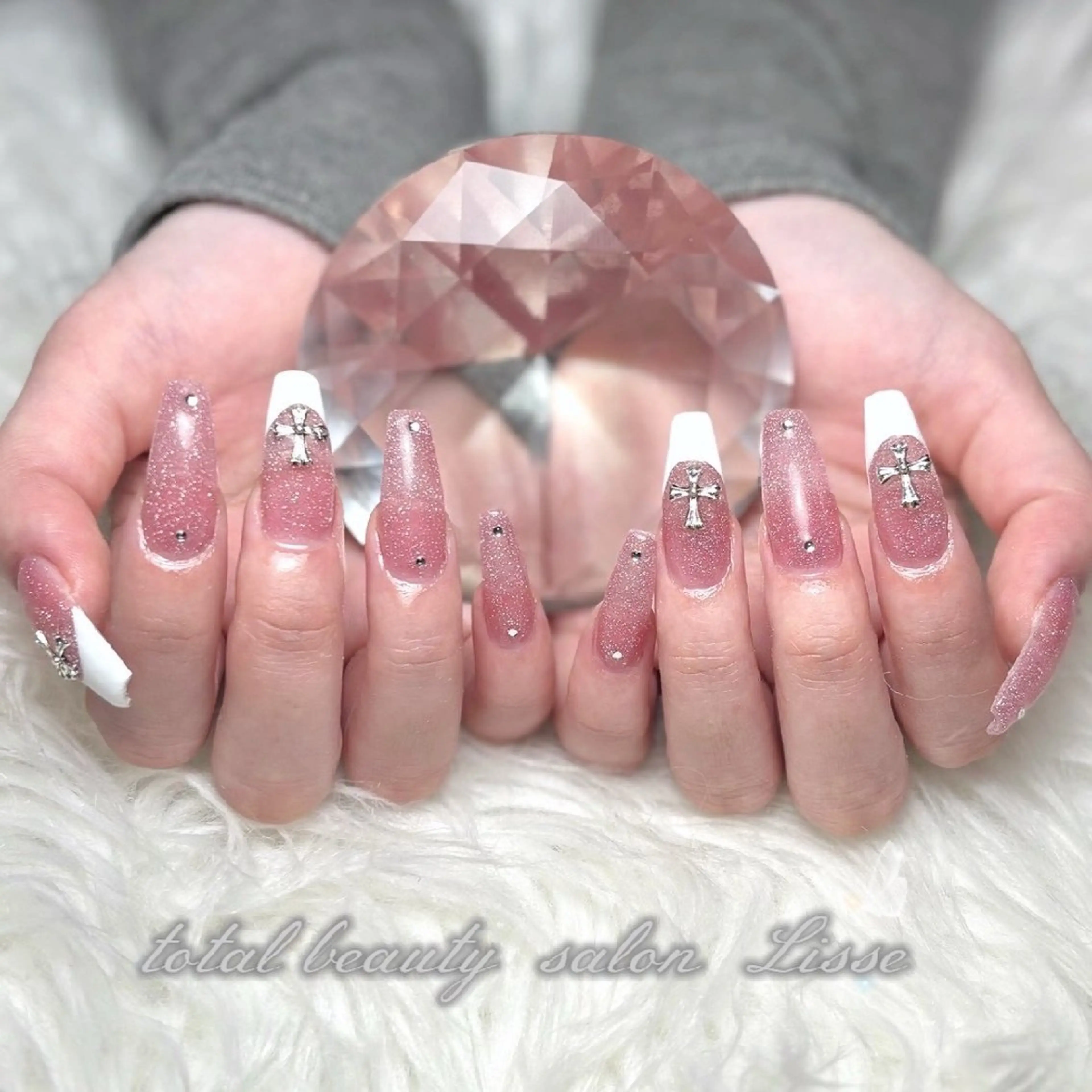 ネイル ハンドネイル totalbeautysalonLisse所属・Lisse ネイル/ 脱毛/アイブロウのネイルデザイン