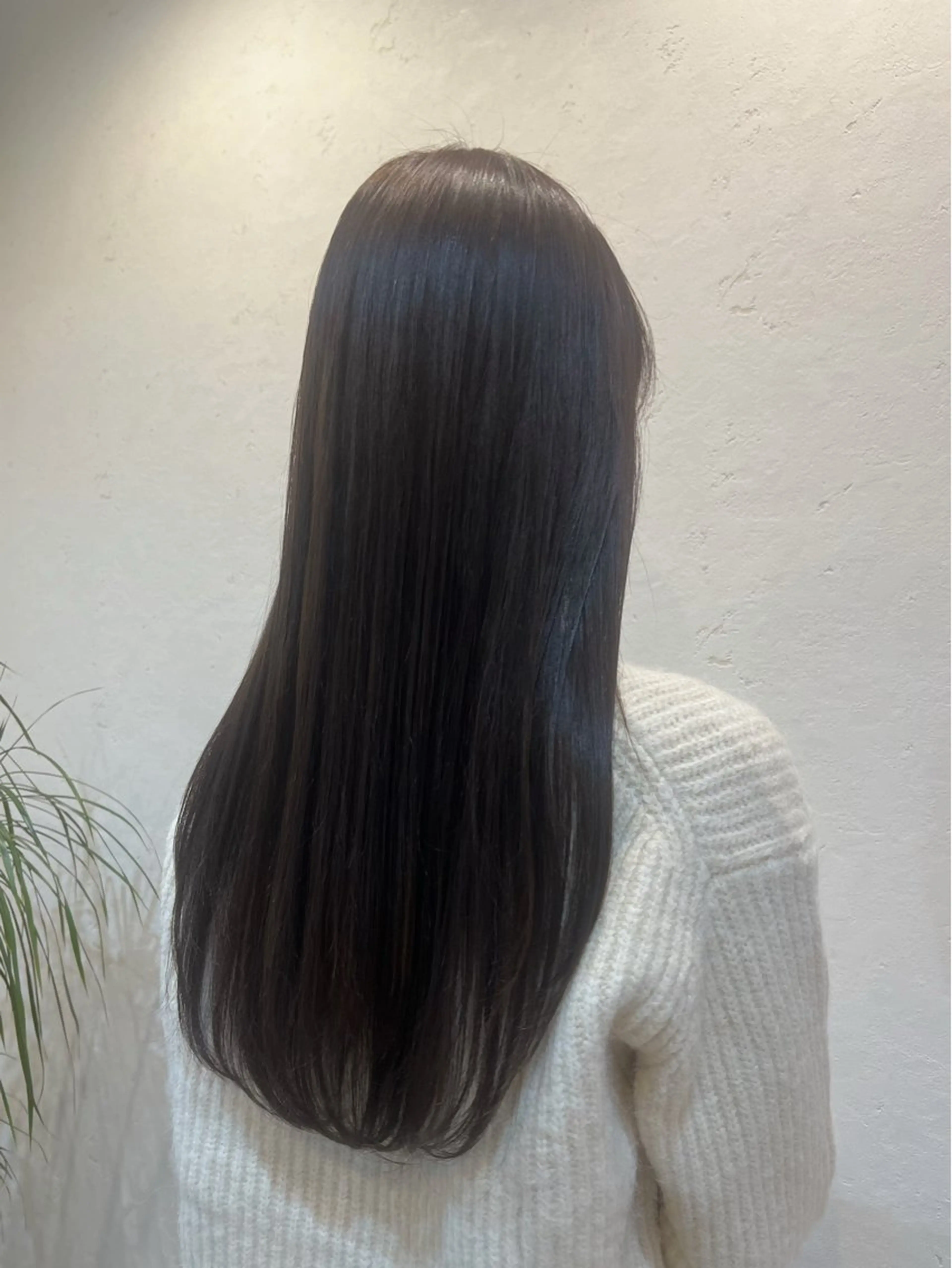 ロング カラー 透明感カラー グレージュ ヘアカラー トリートメント 工藤 梨花のヘアスタイル