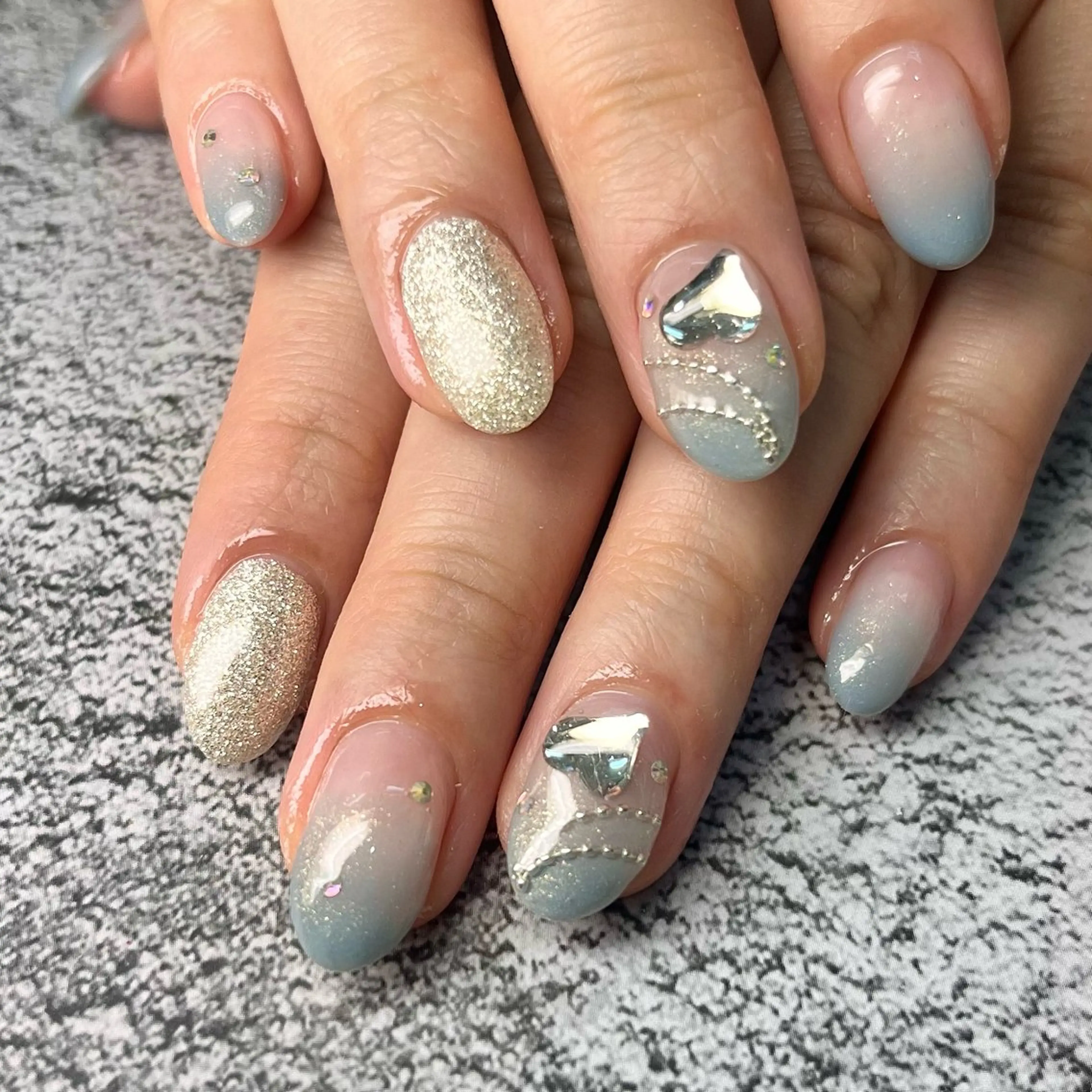 ネイル ハンドネイル Queen nail 北堀江 ASUKAのネイルデザイン