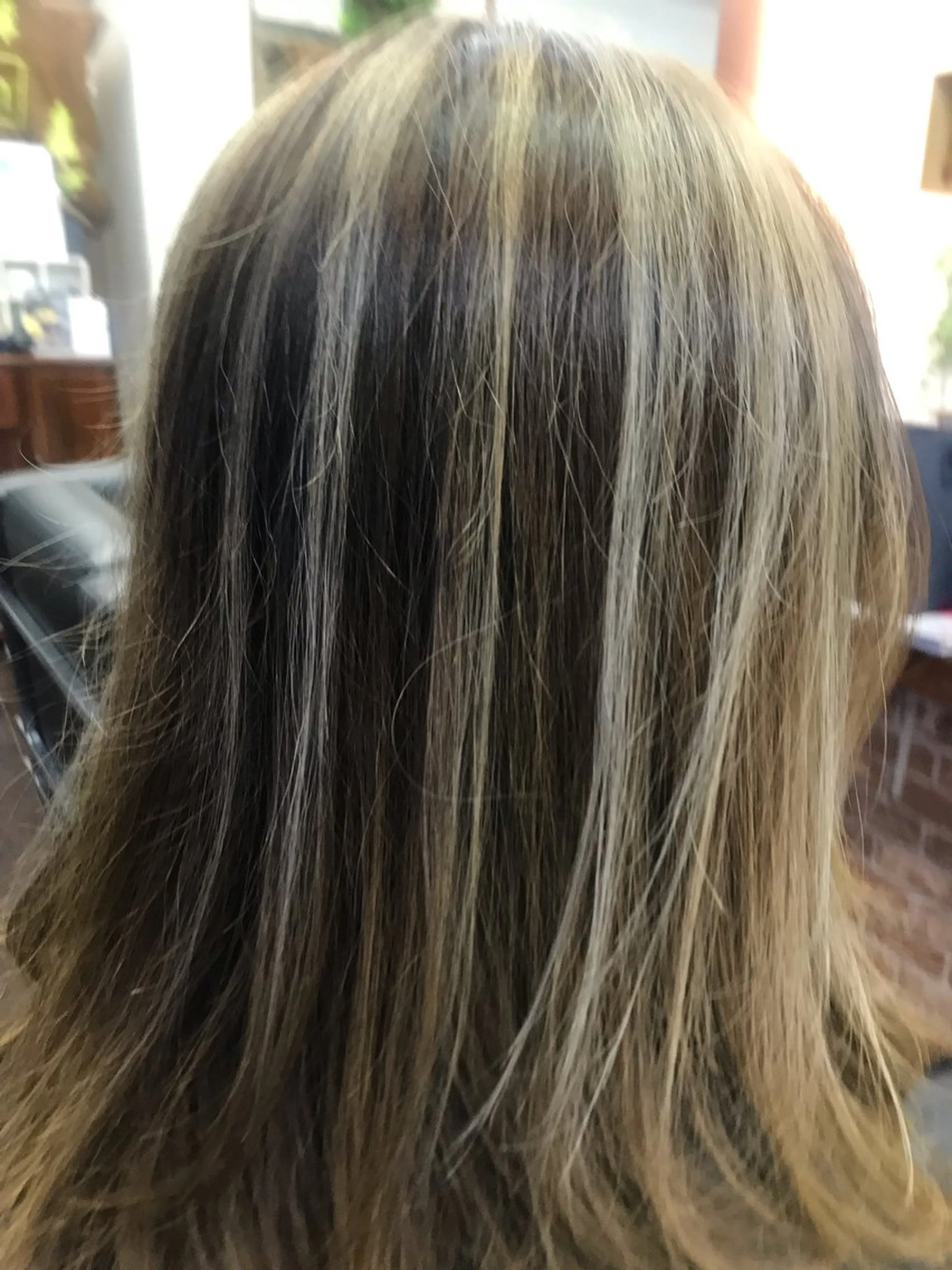 セミロング カラー 桧山 真のヘアスタイル