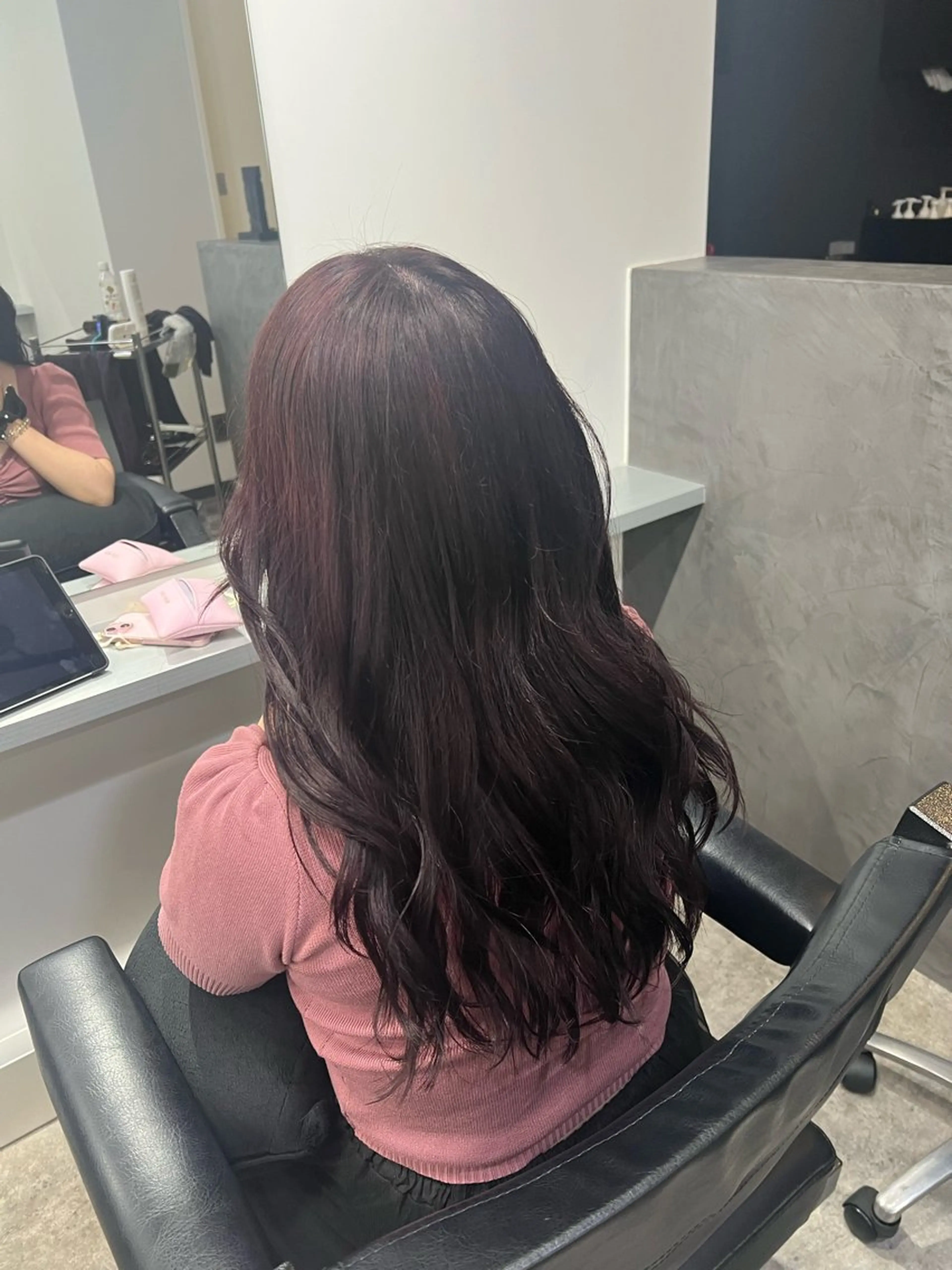 ロング カラー 小番 茜海のヘアスタイル