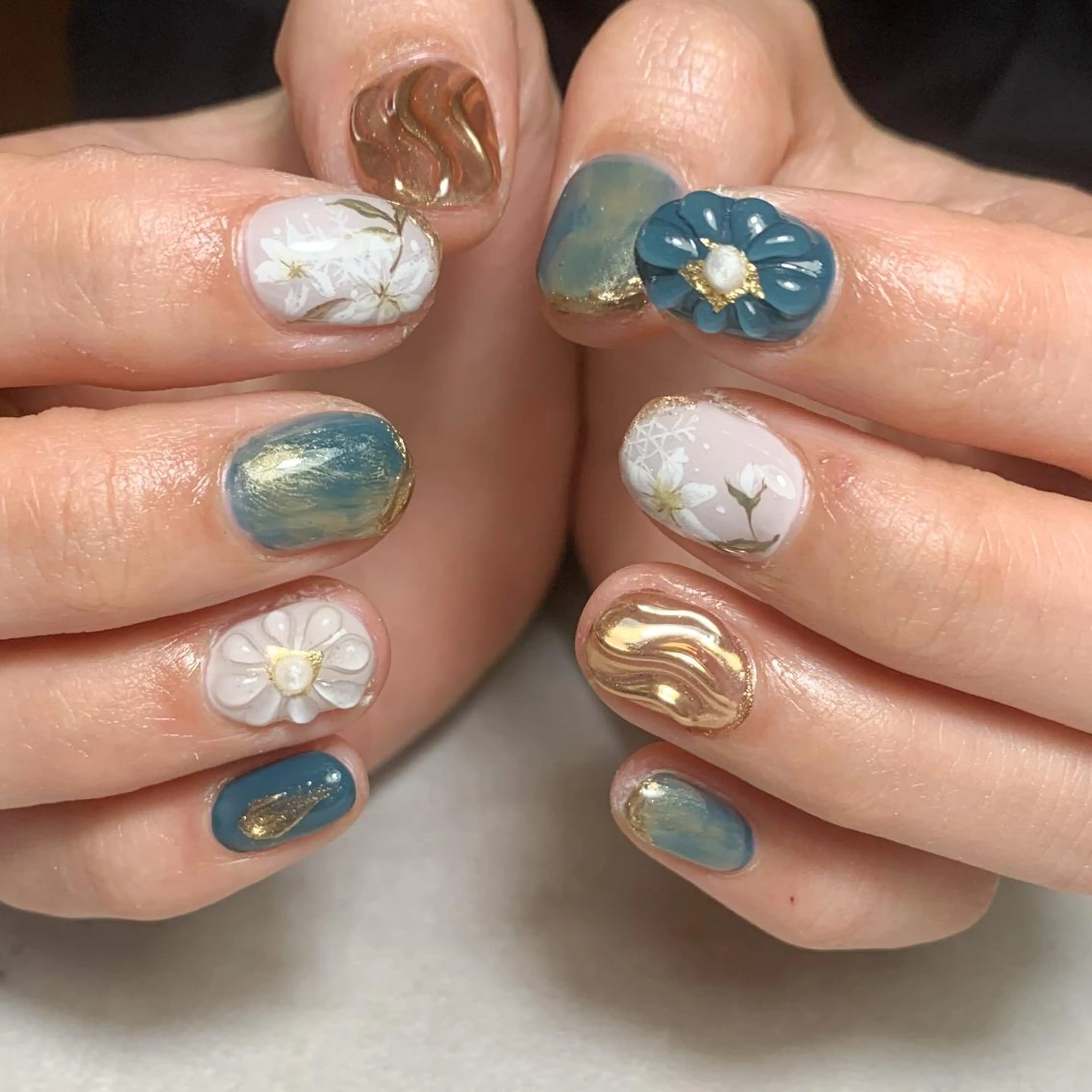 ネイル ハンドネイル atelier　FIORITURA所属・FIORITURA aiのネイルデザイン