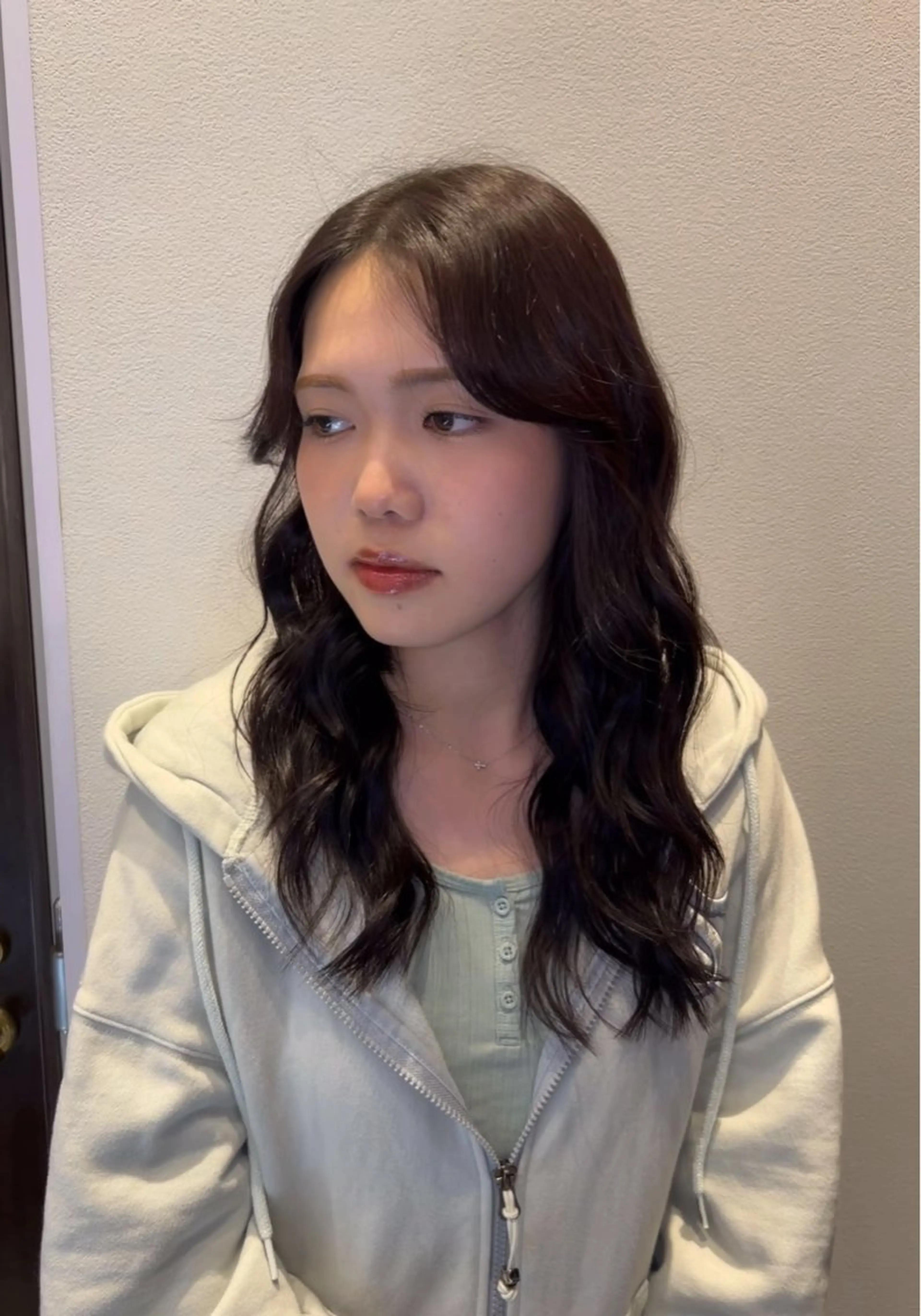 ロング 吉野 琴音のヘアスタイル