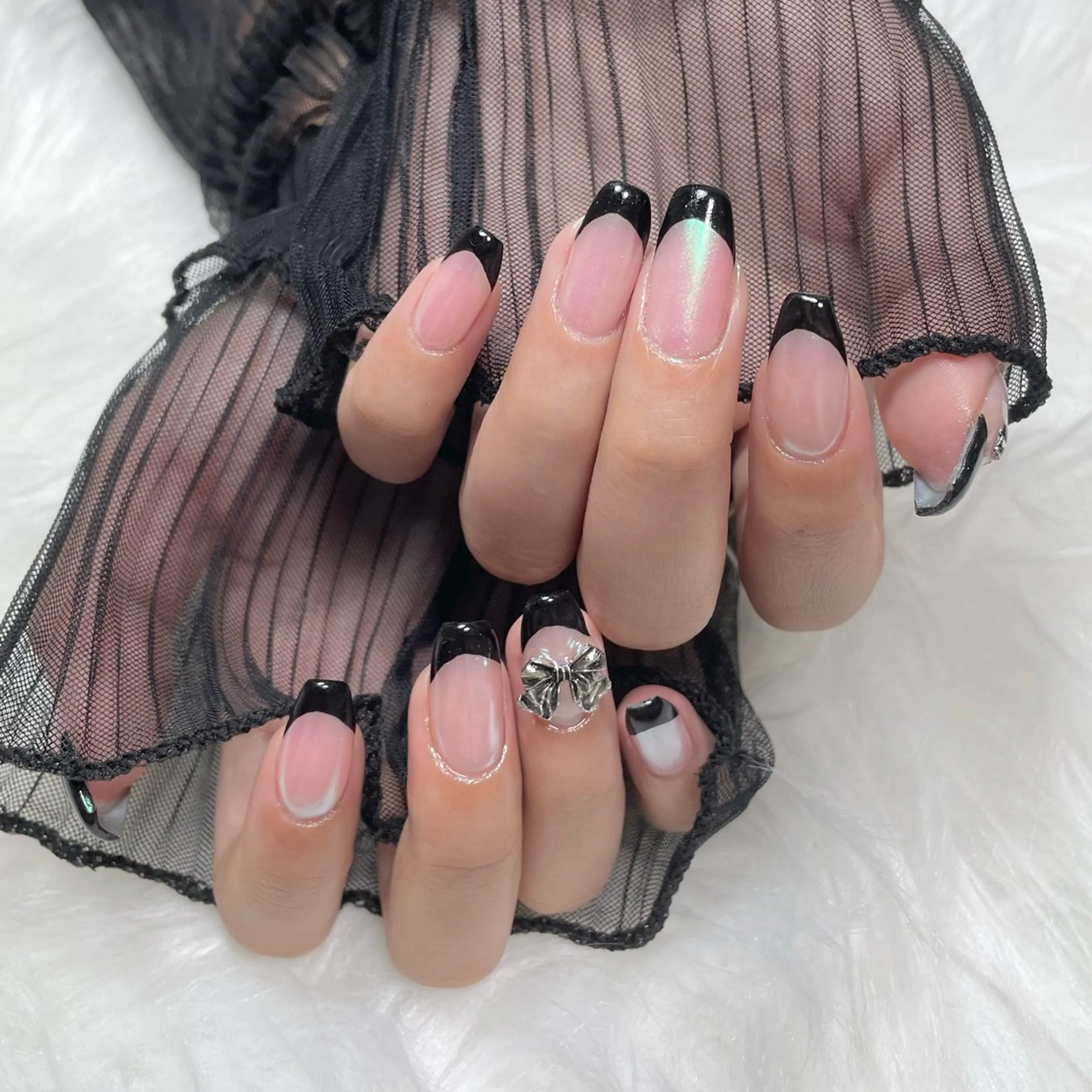 ネイル フレンチネイル ミラーネイル h's dazz harukaのネイルデザイン