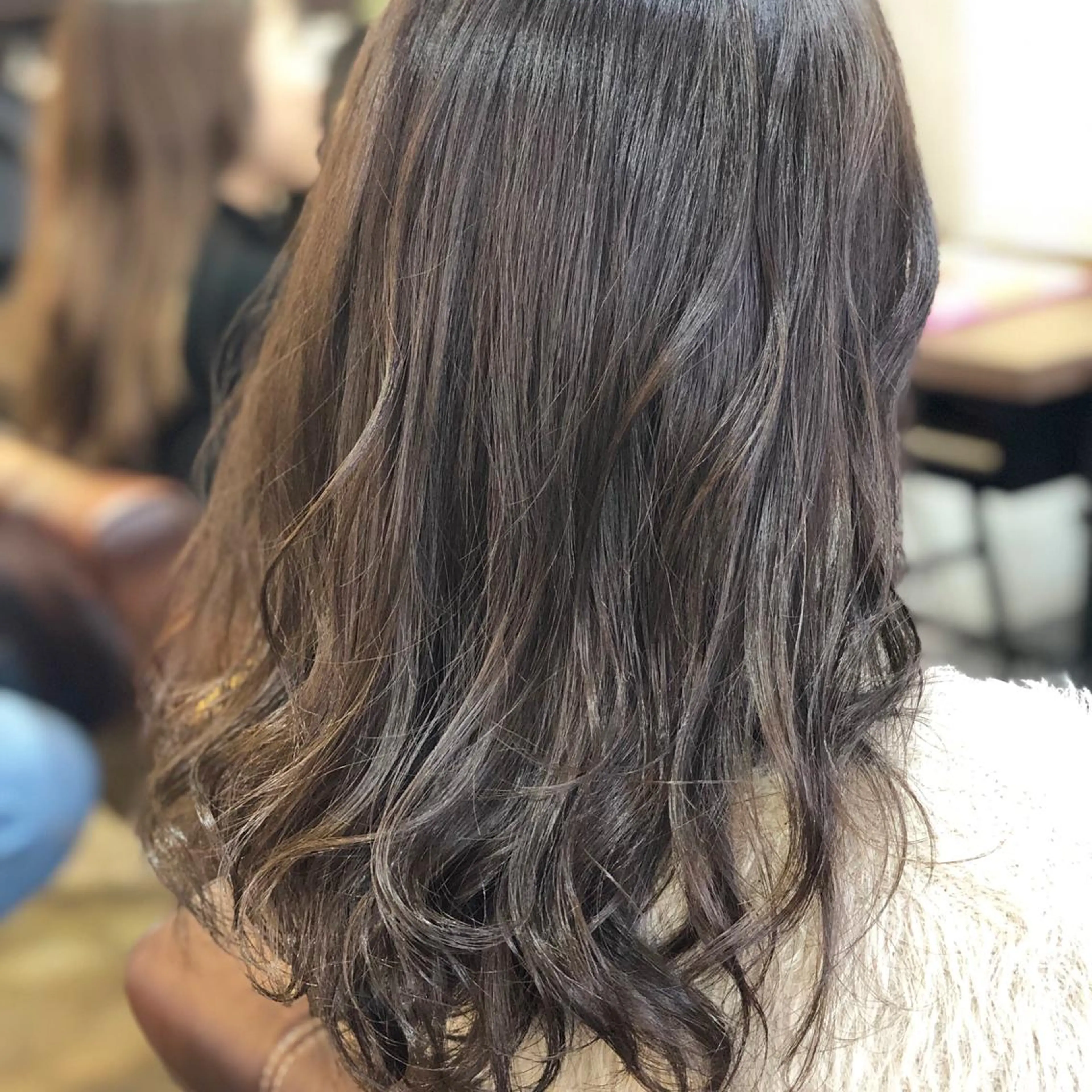 ロング カラー アッシュ ベージュカラー ハイライトカラー ハイライト 【艶髪×韓国風】 毛流れ職人 RYOのヘアスタイル