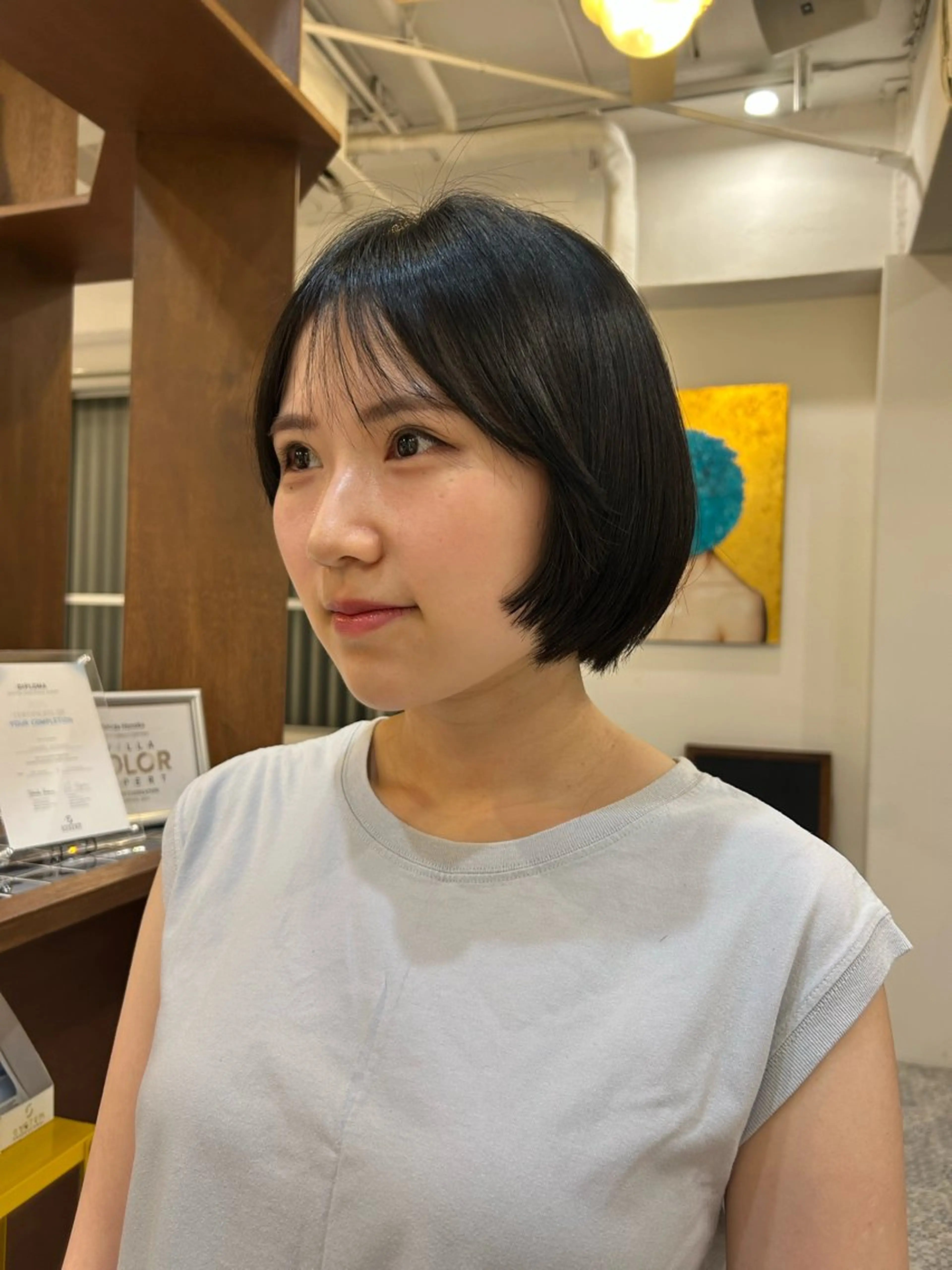 ショート 顔周りカット 透明感カラー🪽 mioのヘアスタイル