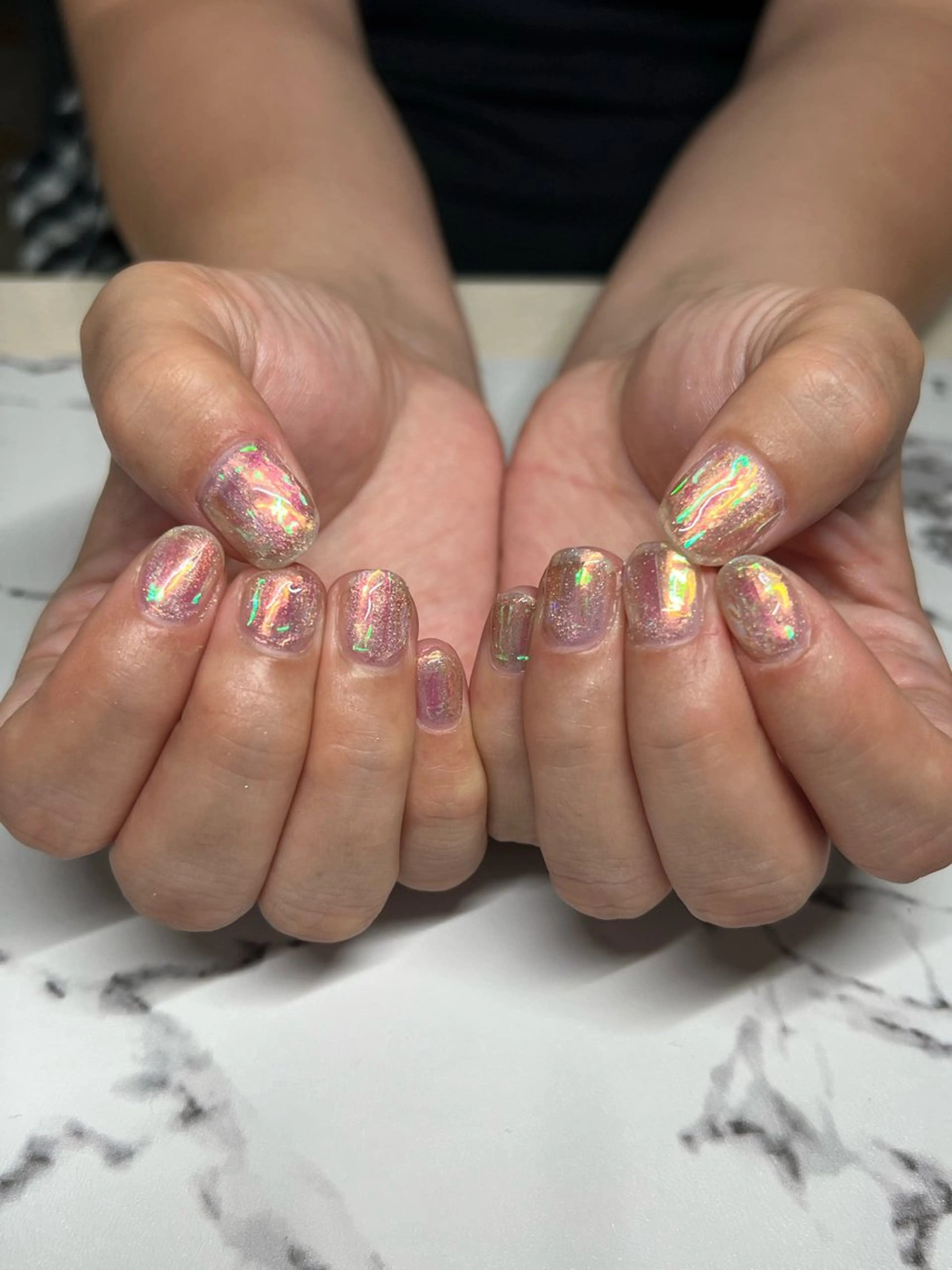 ネイル オーロラネイル キラキラネイル マグネットネイル ニュアンスネイル salon ownのネイルデザイン