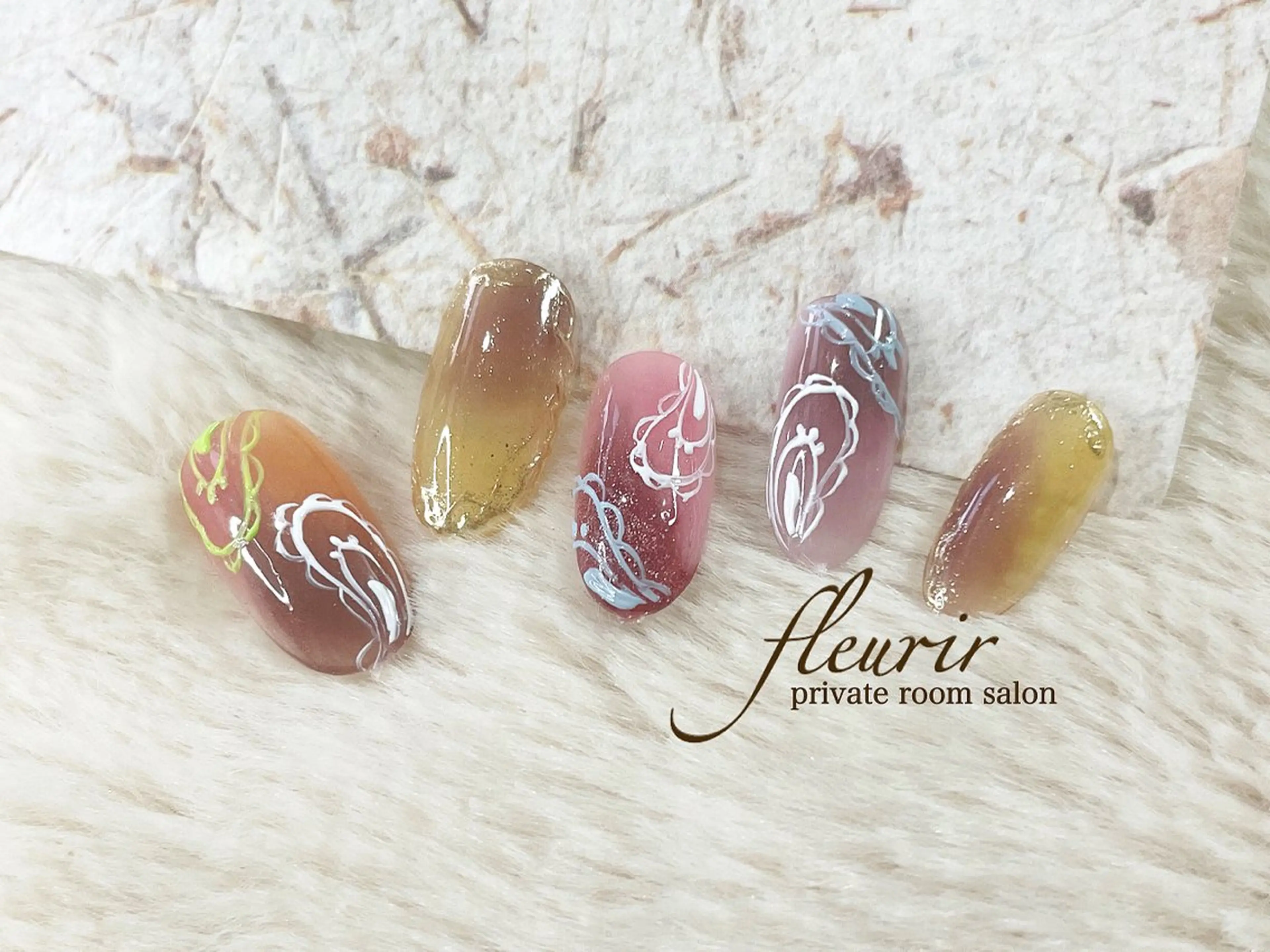 ネイル アートネイル ブラウン ニュアンスネイル フルリール 【プライベートサロンのネイルデザイン