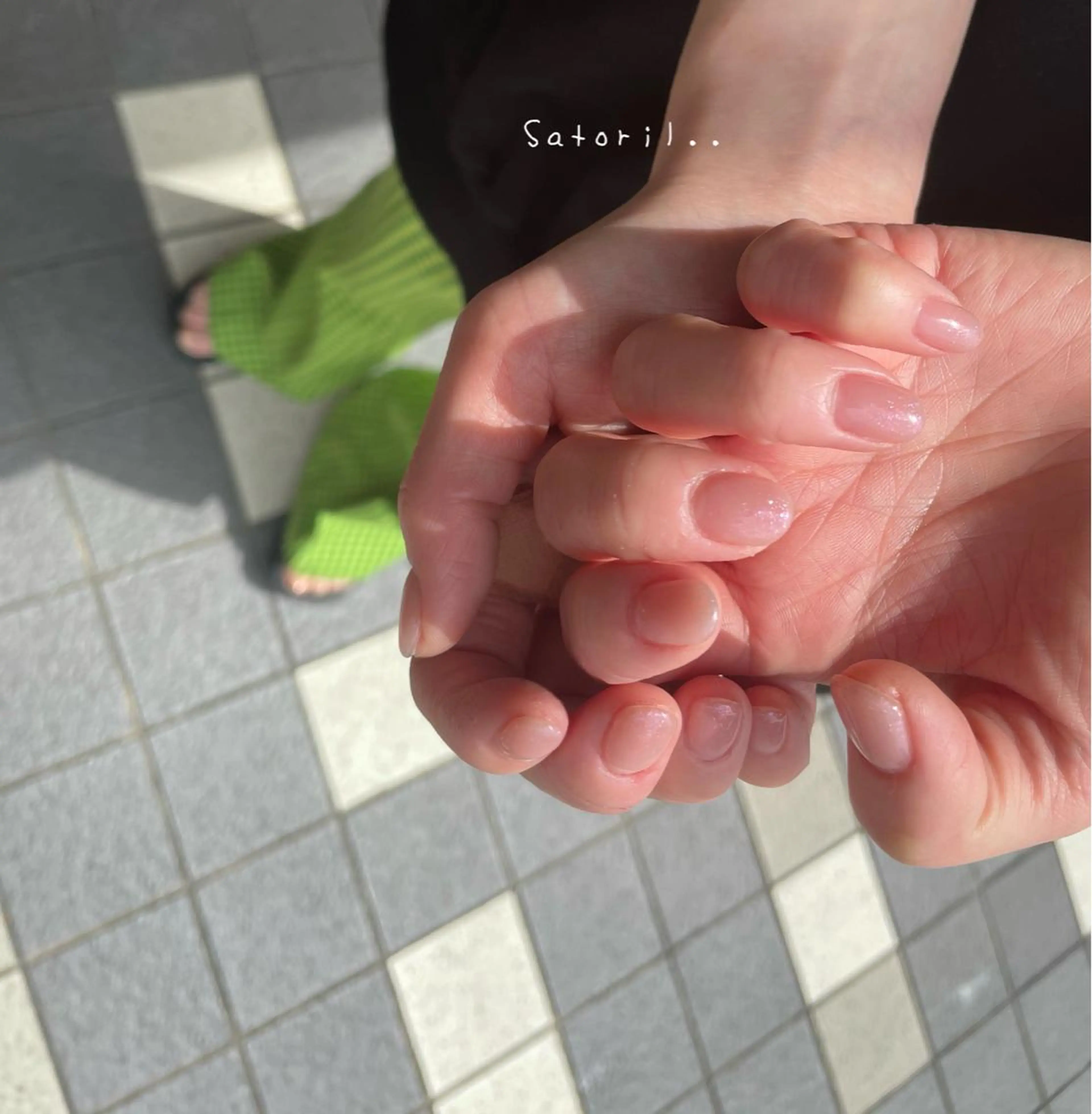 ネイル ラメ(グリッター) ピンク シンプルネイル Satoril..nail room所属・satoril.. nail roomのネイルデザイン