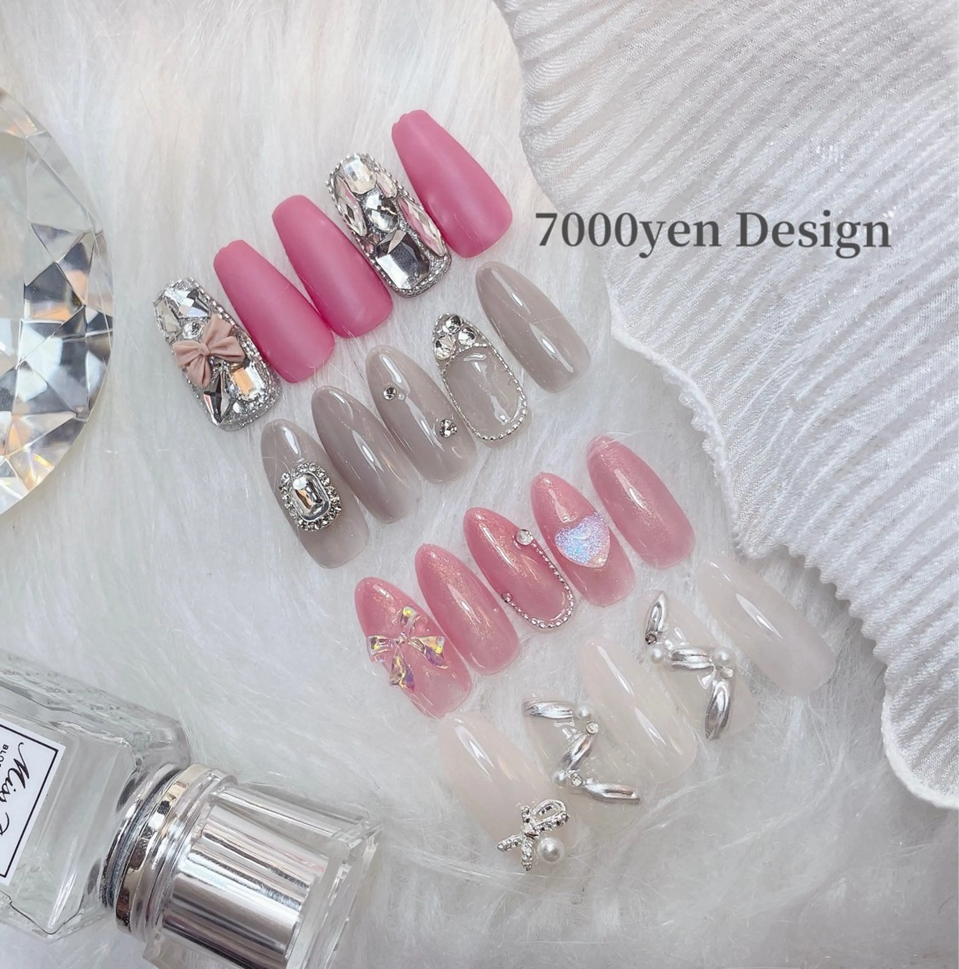 ネイル 23時まで❤︎韓国、 ワンホンネイルのネイルデザイン