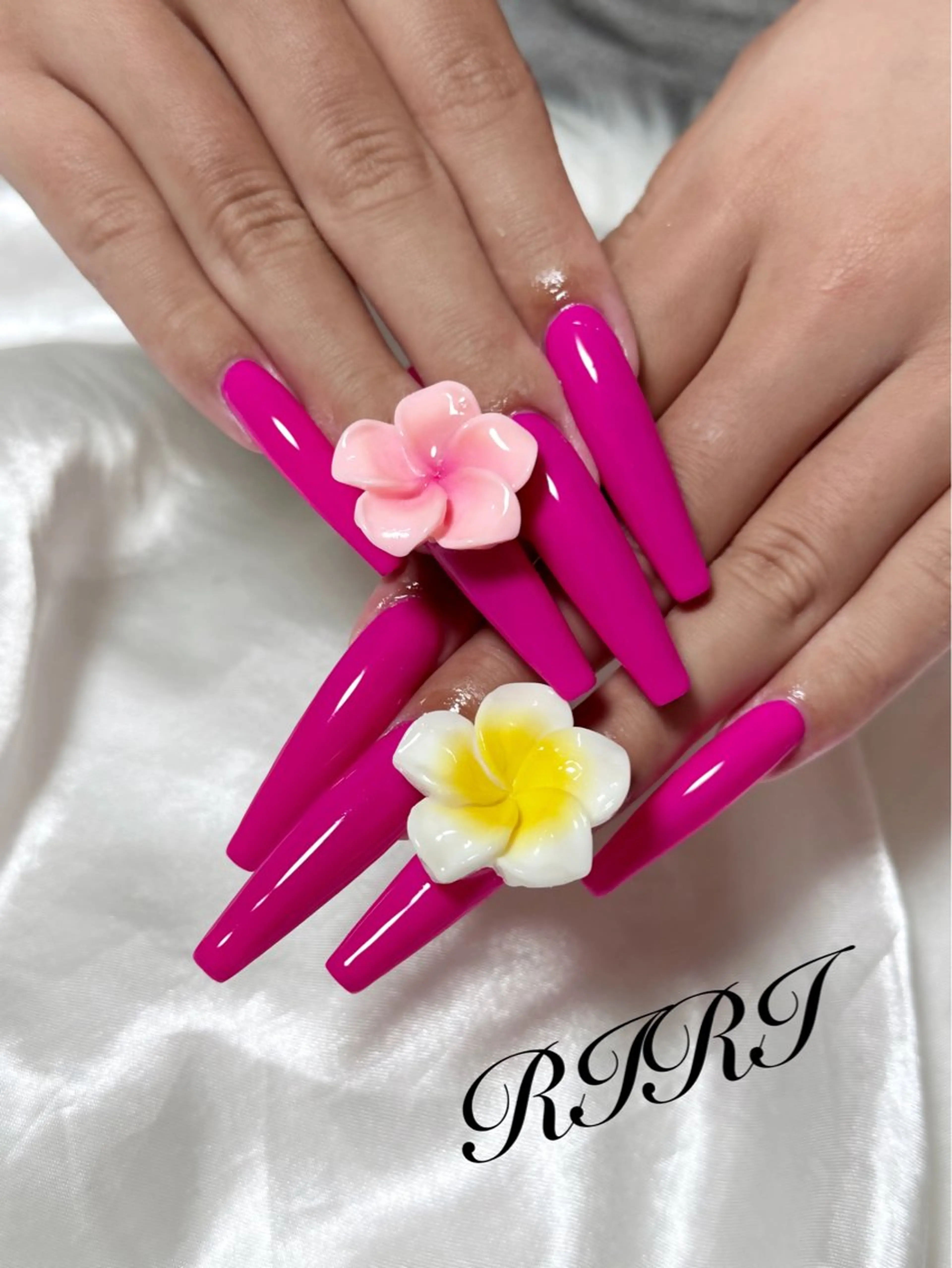 ネイル ジェルネイル ロングネイル ピンク スカルプネイル シンプルネイル riri オーナーのネイルデザイン