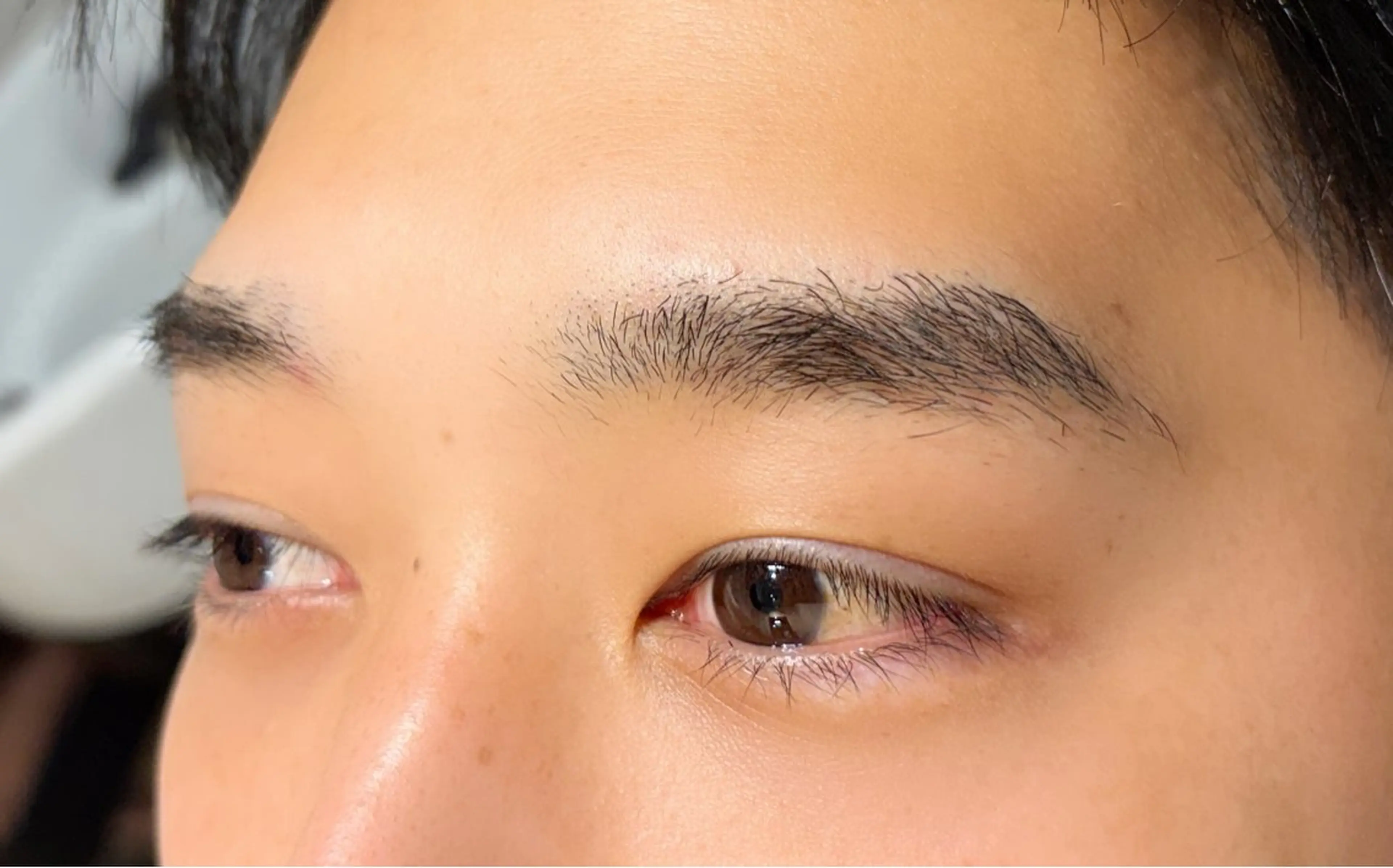 眉カット、眉ワックス脱毛の写真