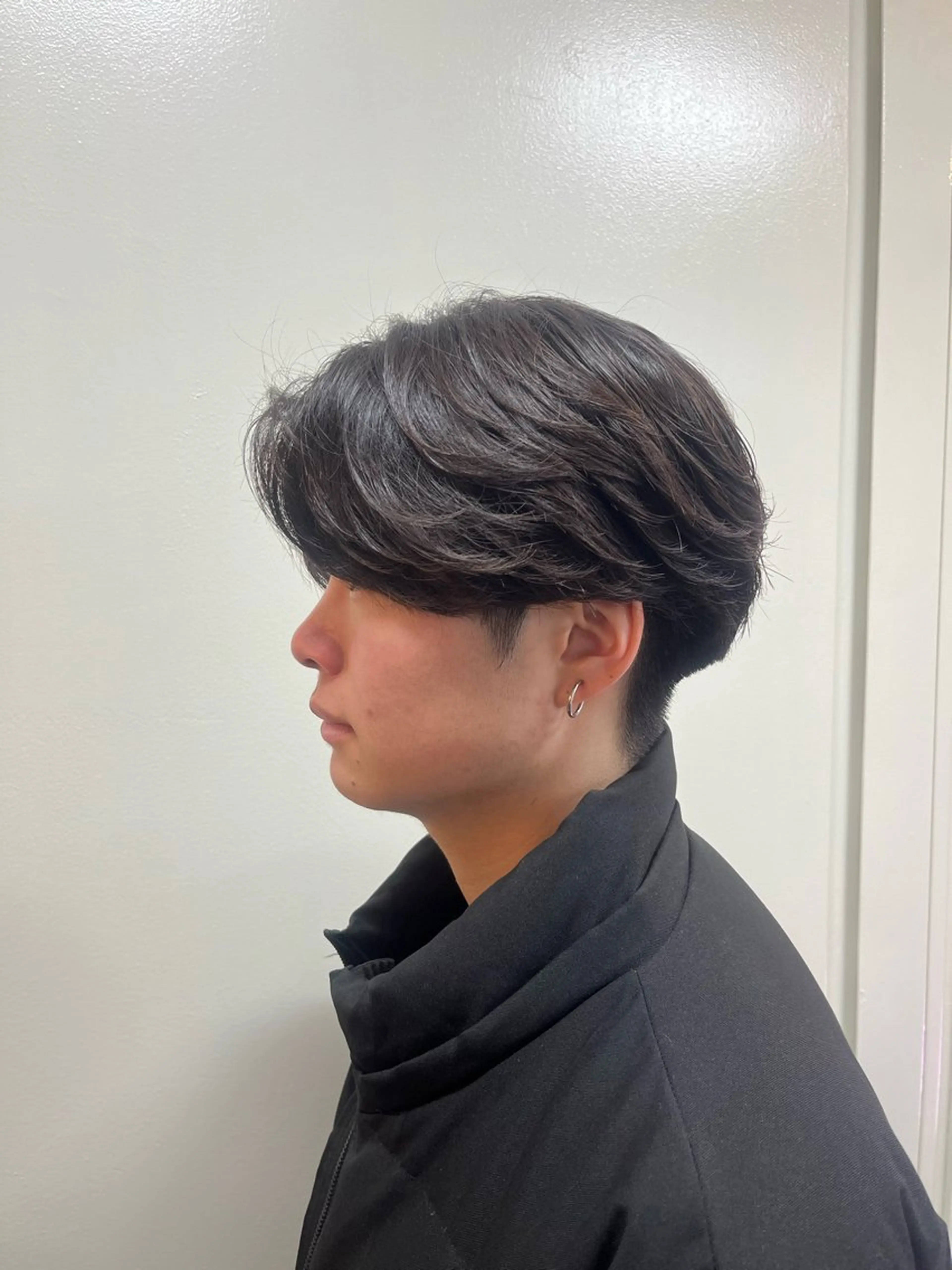 ショート パーマ メンズ メンズパーマ ニュアンスパーマ カット パーマ 韓国風メンズ/毛流れ ヘアなら須田龍世のヘアスタイル