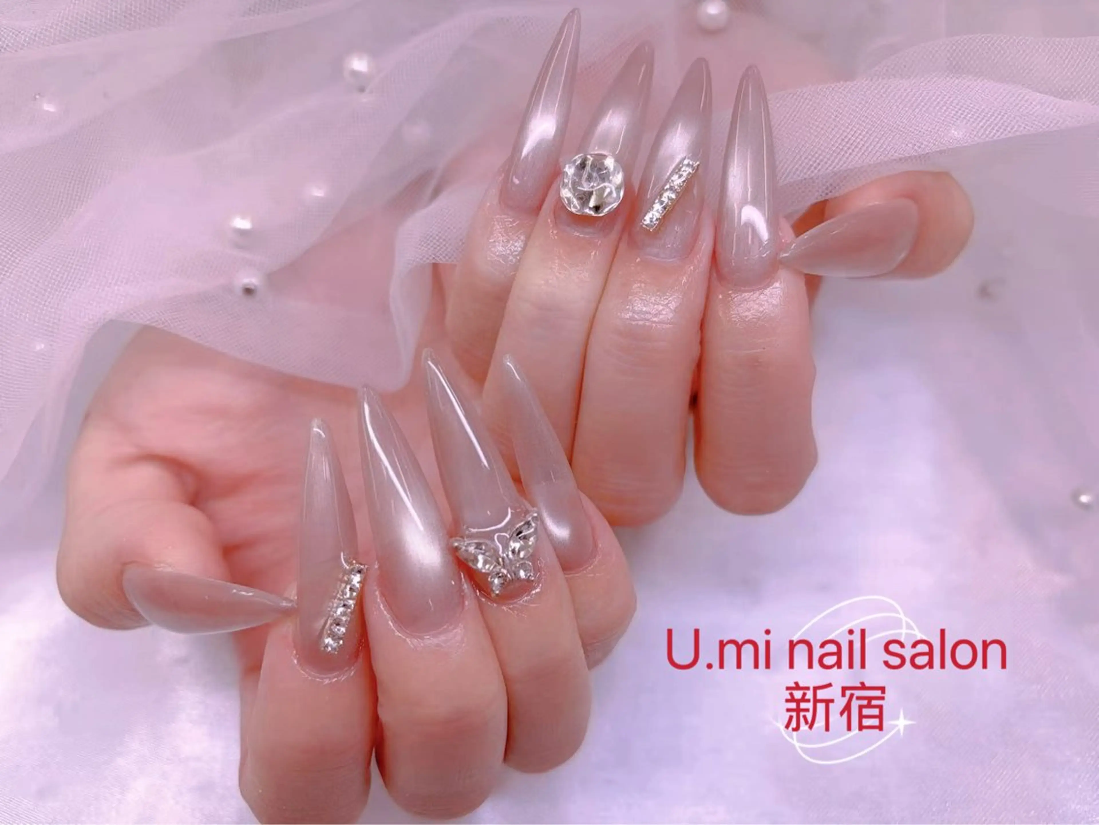 ネイル UMI ネイルサロン新宿🎀のネイルデザイン