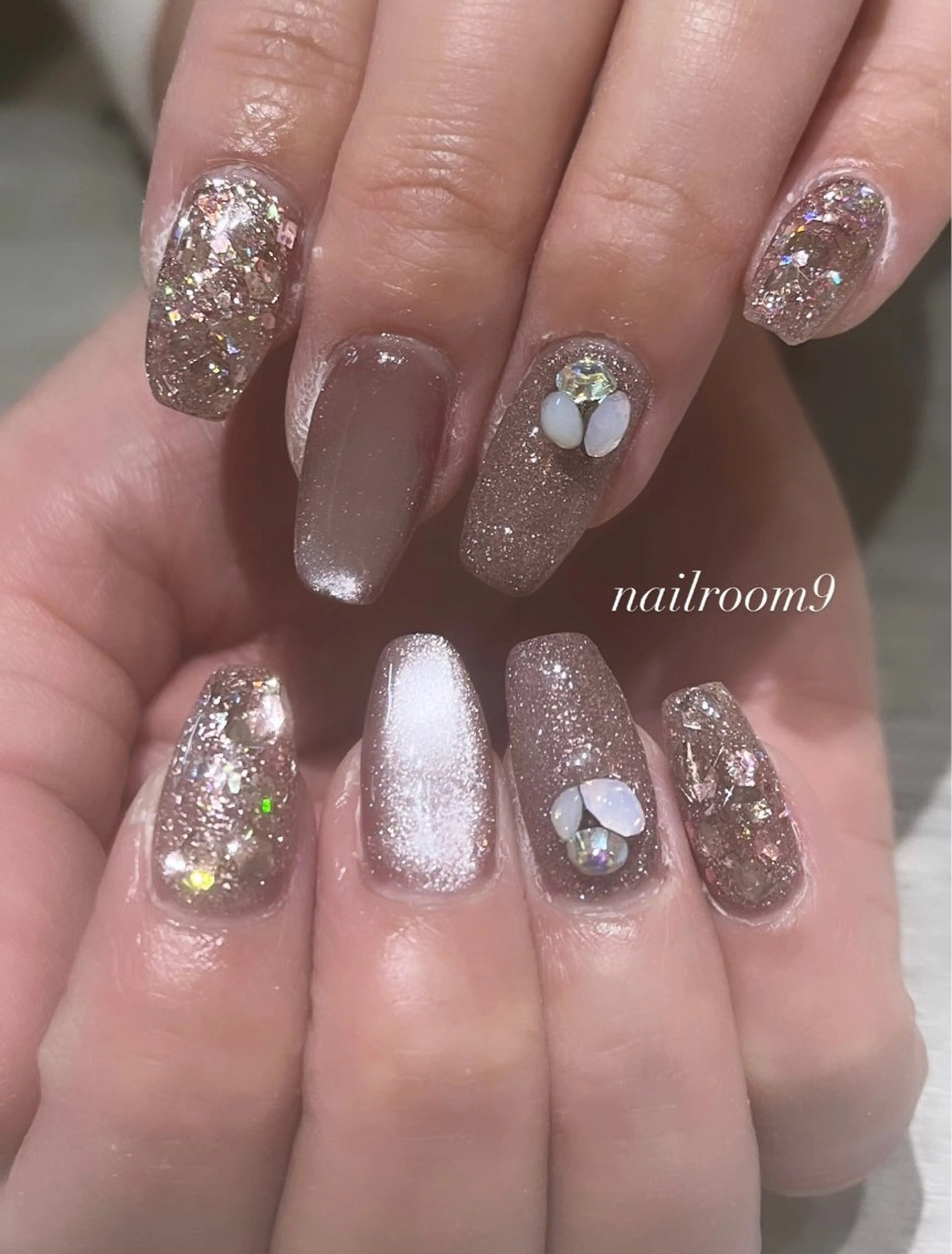 ネイル ラメ(グリッター) マグネットネイル ハンドネイル nail room9 ☺︎のネイルデザイン