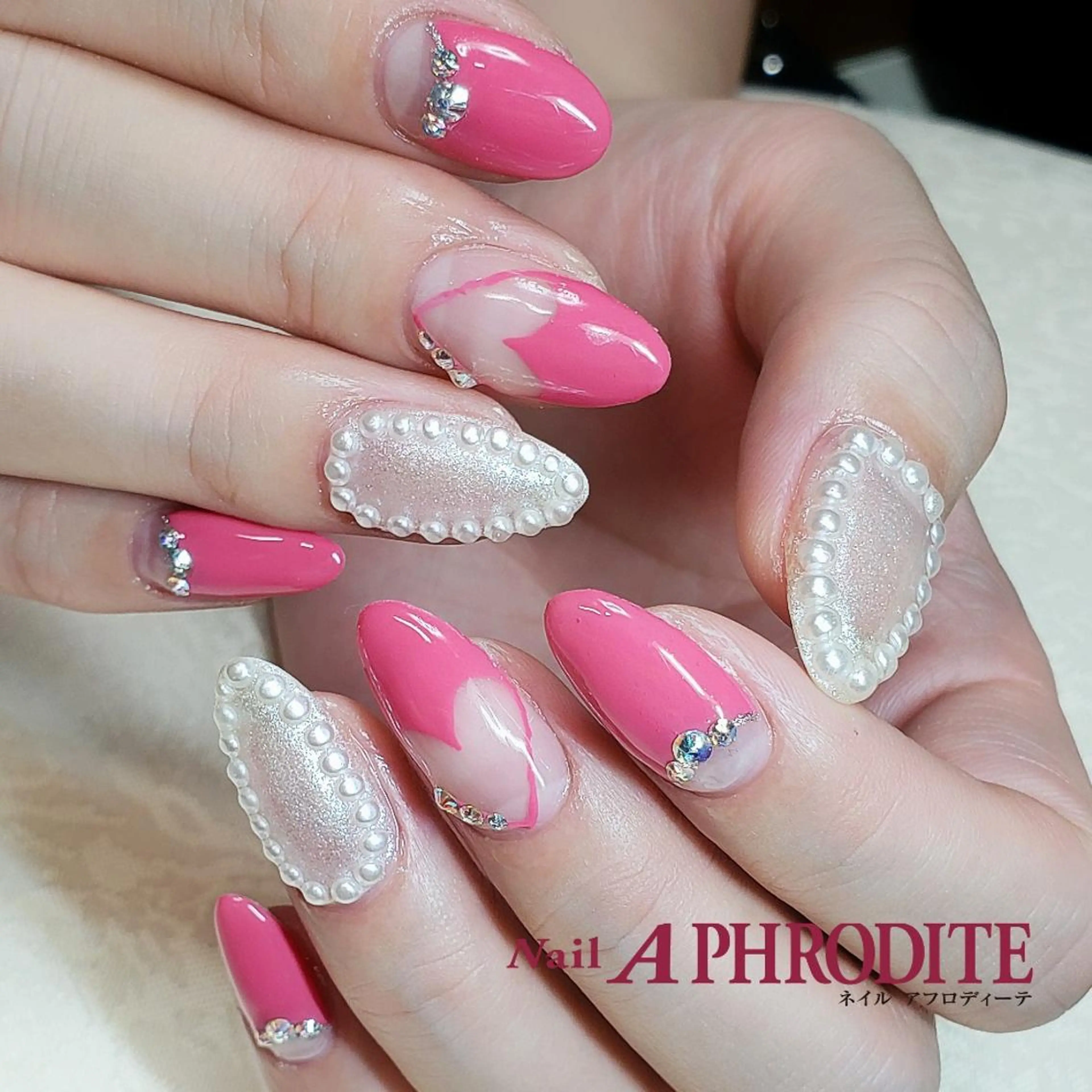 ネイル 成人式 Nail  Aphroditeのネイルデザイン