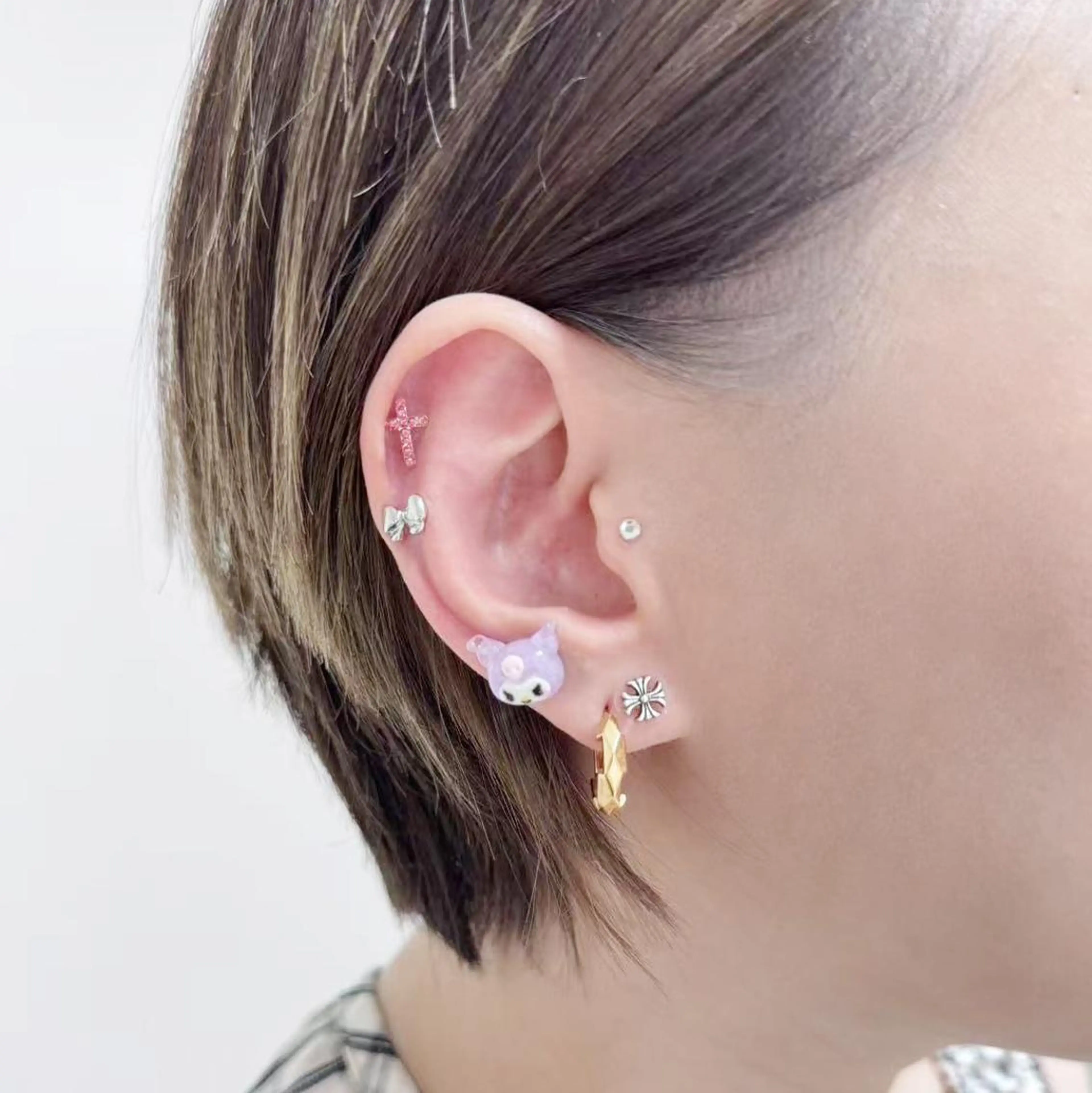 耳からおしゃれ　耳つぼジュエリーの写真