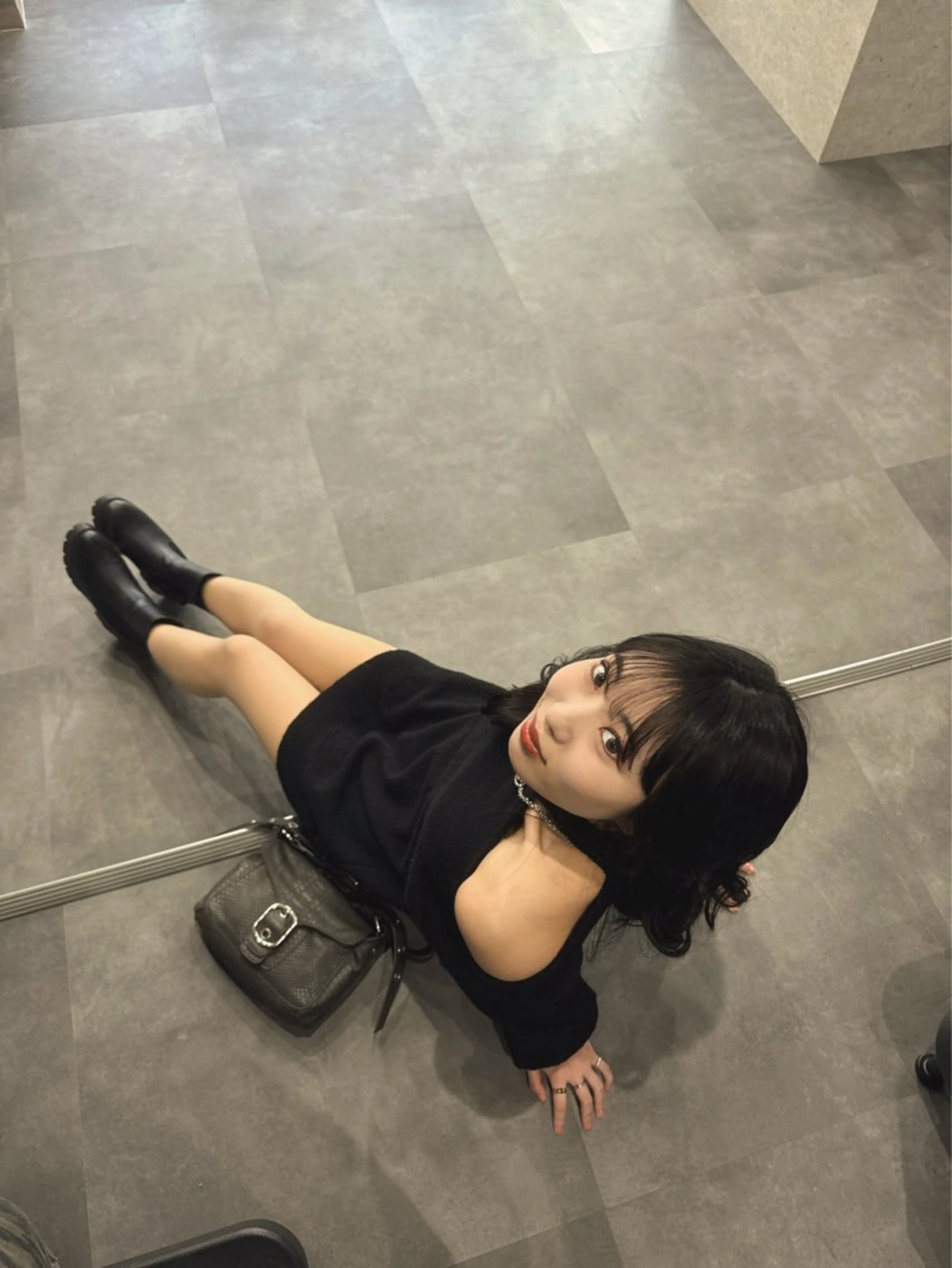 セミロング カラー 垢抜けのプロ🪄 honoのヘアスタイル