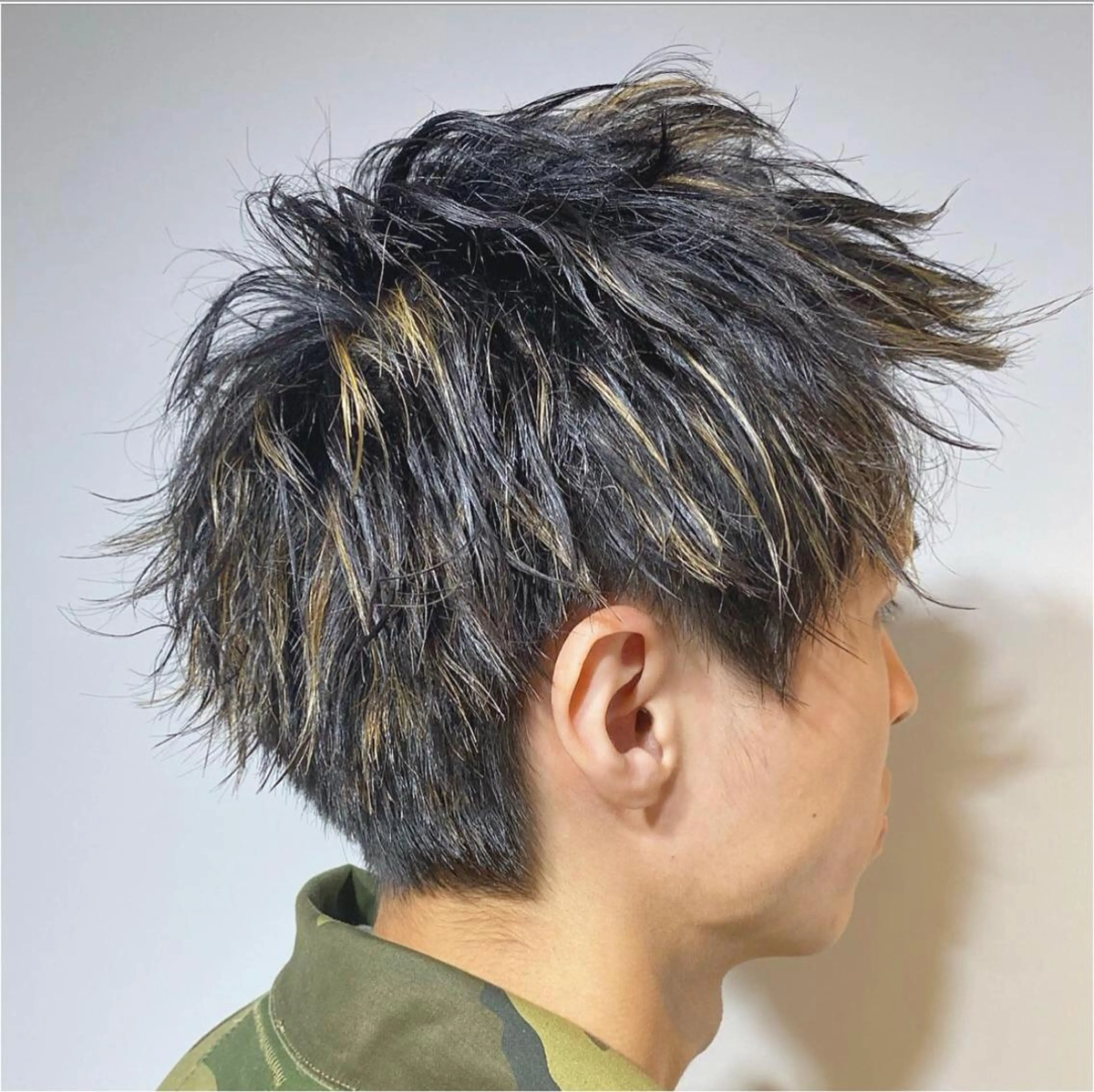 ショート カラー メンズ メンズブリーチ メンズハイライト ブリーチ ハイライトカラー ハイライト 辻堂メンズ特化 YU-YAのヘアスタイル