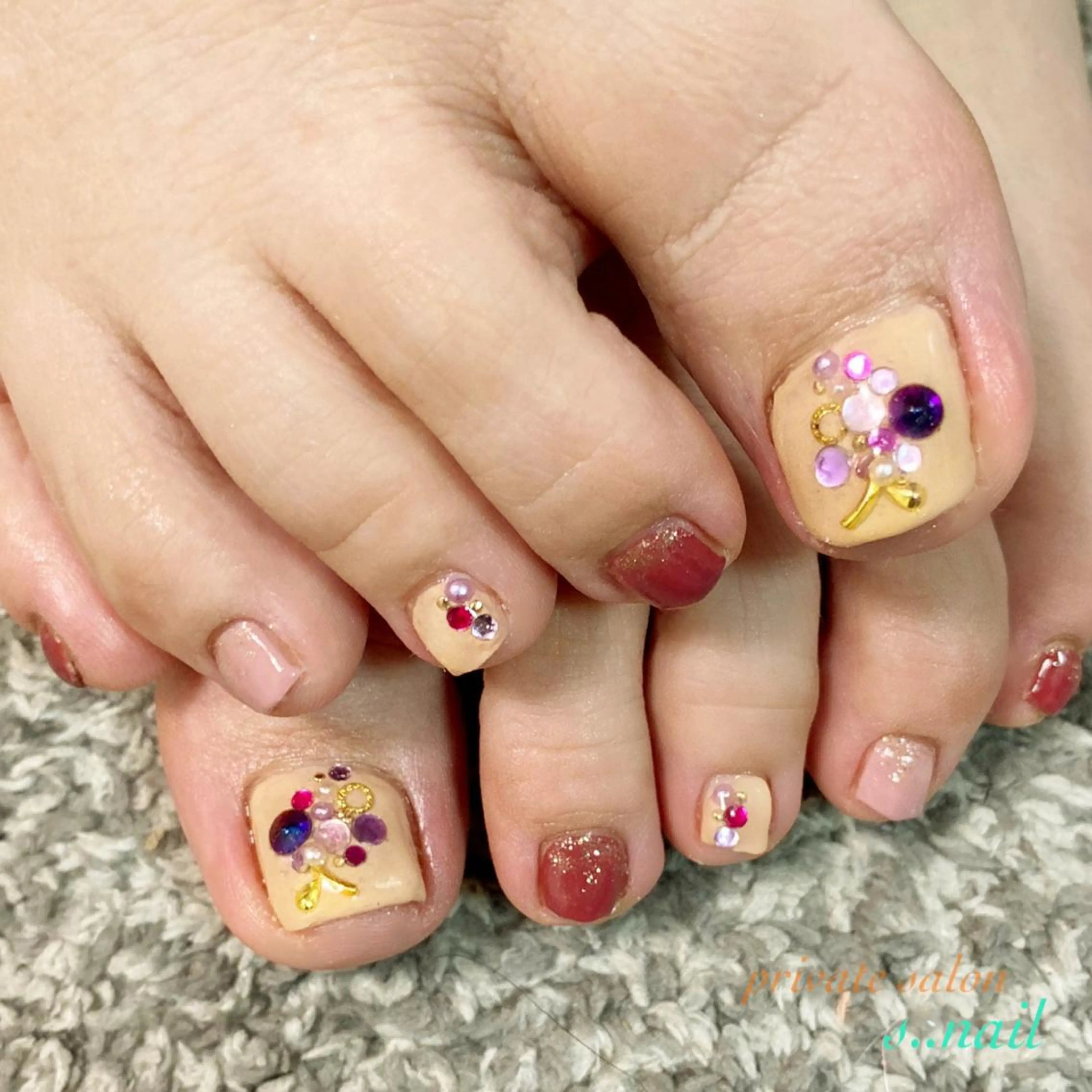 ネイル フットネイル ハンドネイル フットネイル s..nail / MORITAのネイルデザイン