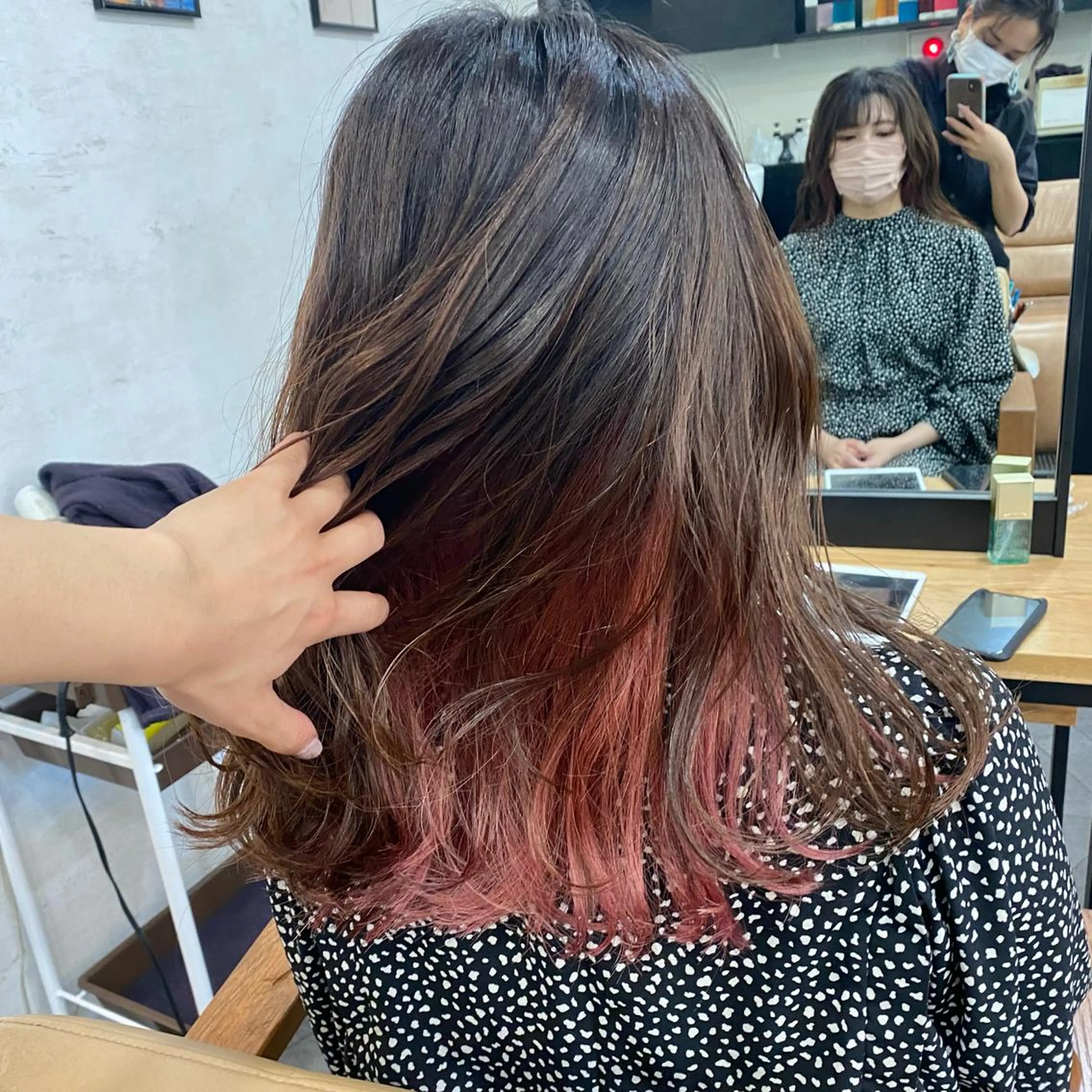 セミロング カラー ピンクカラー Rosa  Blanche  by est所属・村田 芽衣のヘアスタイル