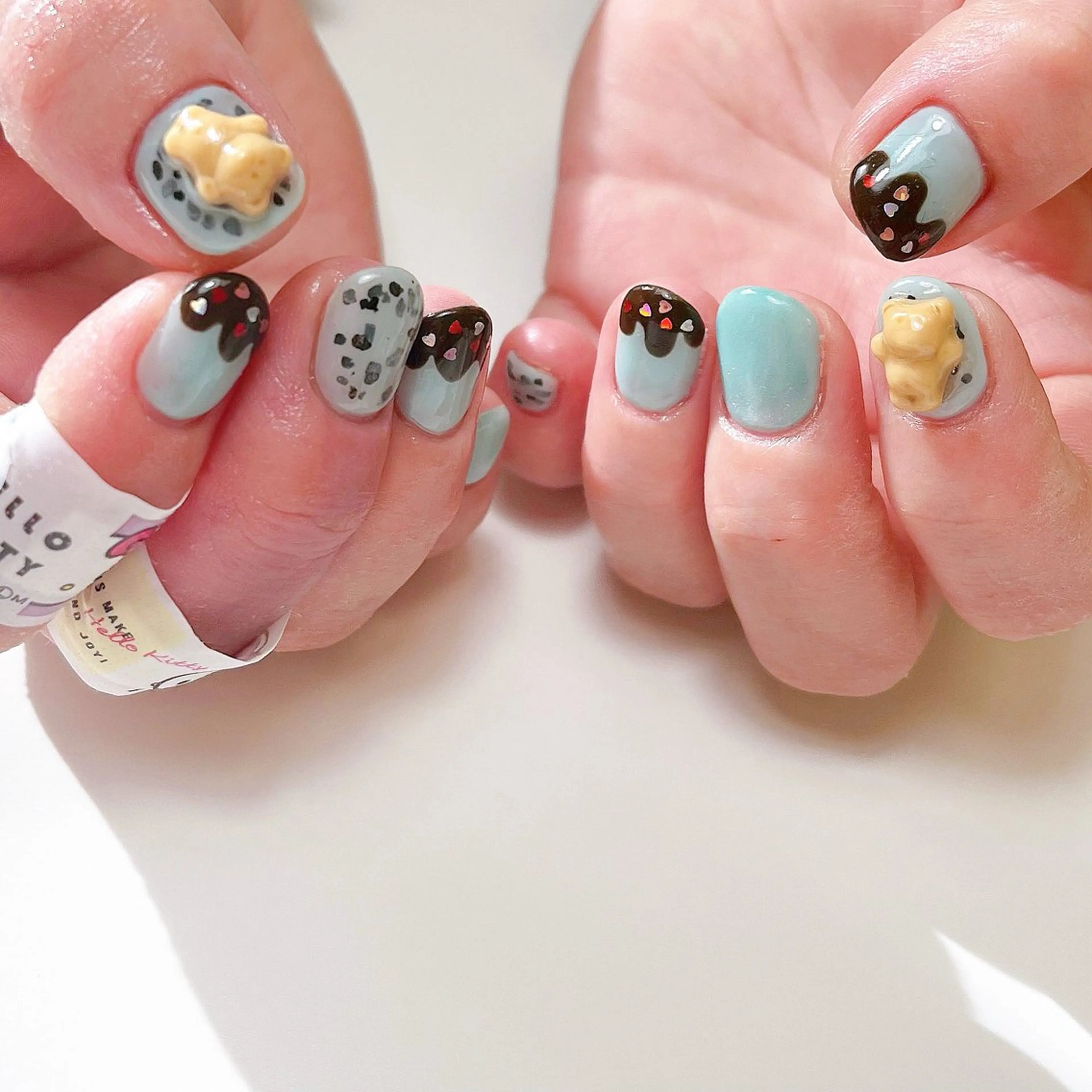 ネイル バレンタイン ハンドネイル いちごパフェ ゆいのネイルデザイン