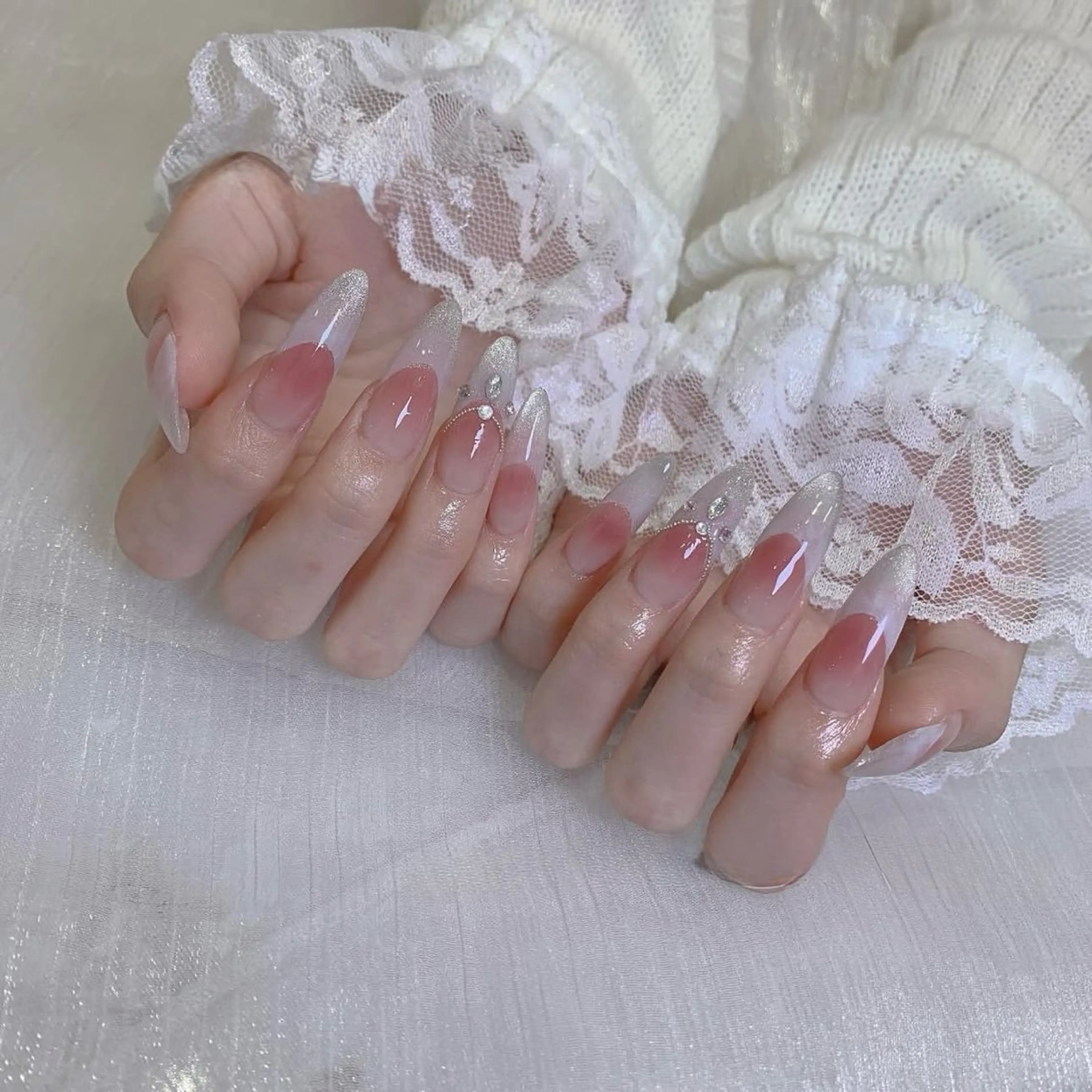 ネイル アートネイル オーロラネイル ブルー チークネイル フットネイル ハンドネイル NAILS168 新大久保店のネイルデザイン