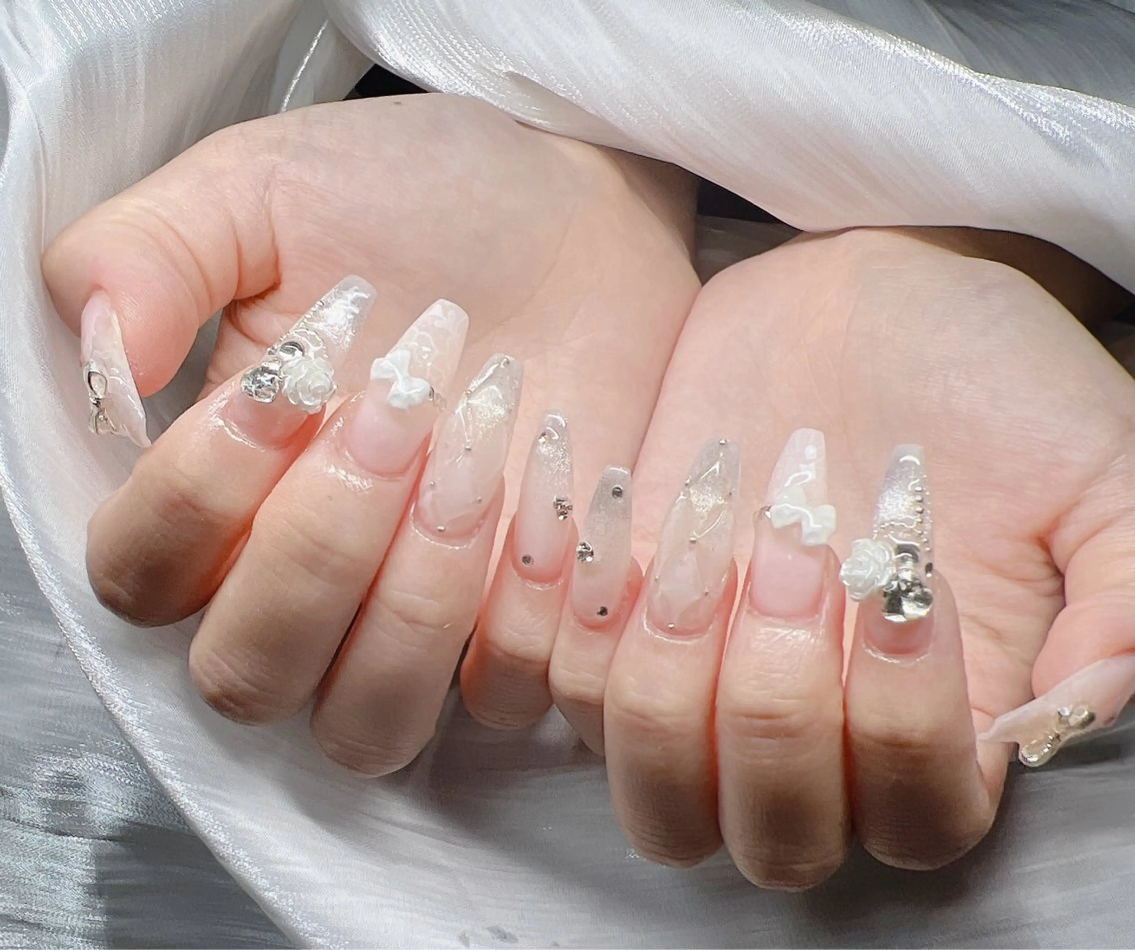 ネイル ハンドネイル Lee Nailsのネイルデザイン