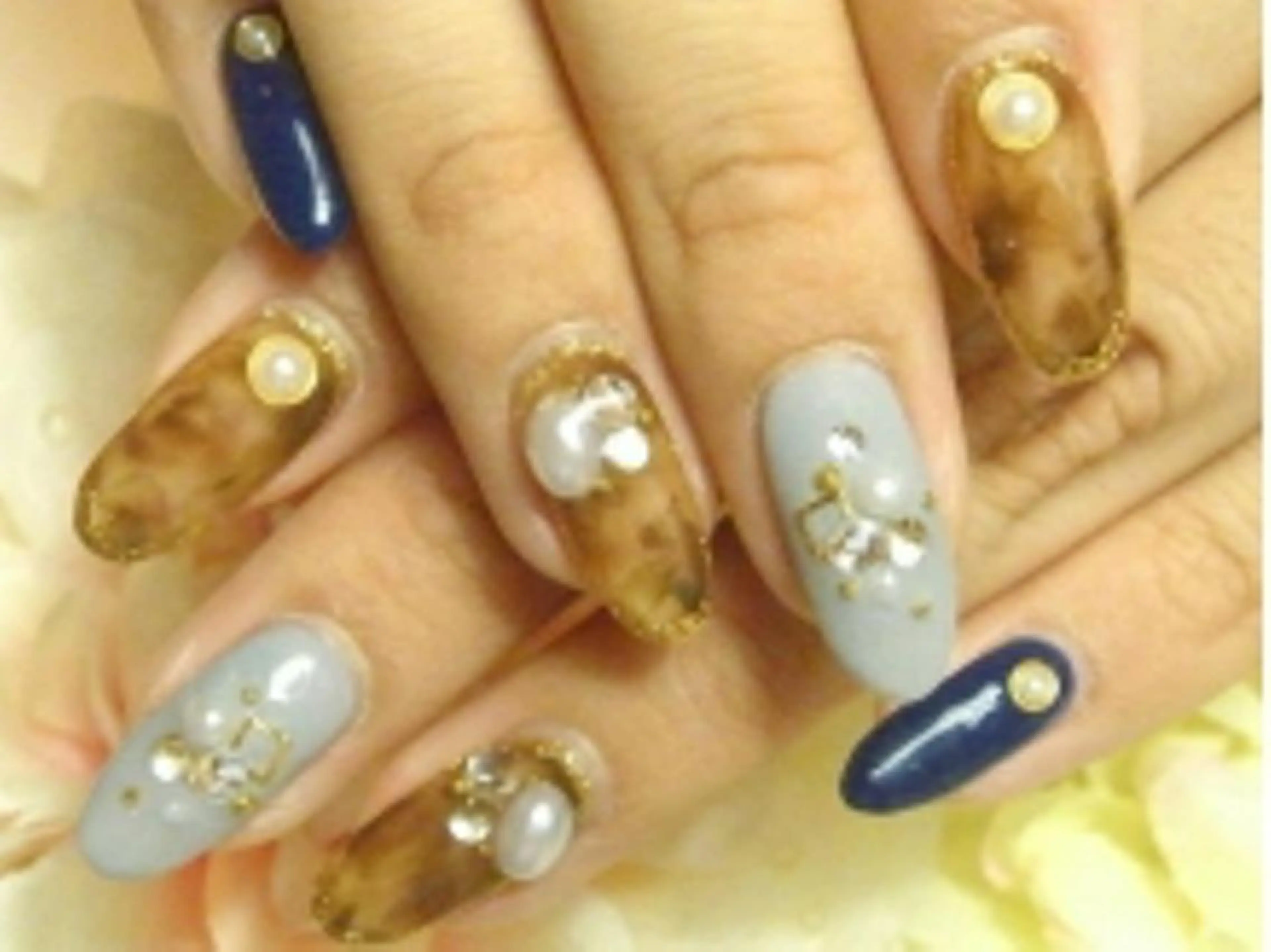 ネイル Nest 三田のマツエク・マツパデザイン