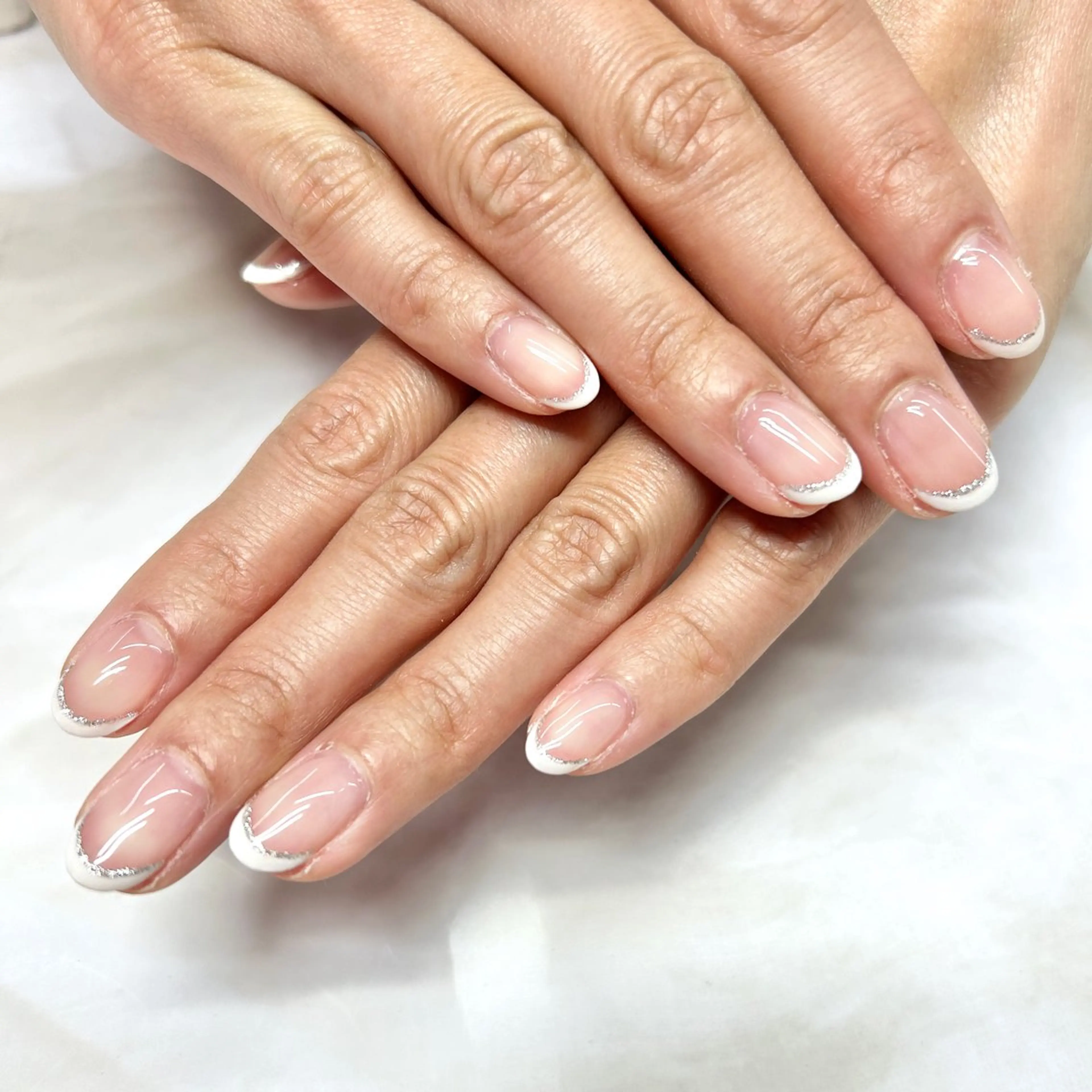 ネイル フレンチネイル ラメ(グリッター) 中水流 虹々美のネイルデザイン