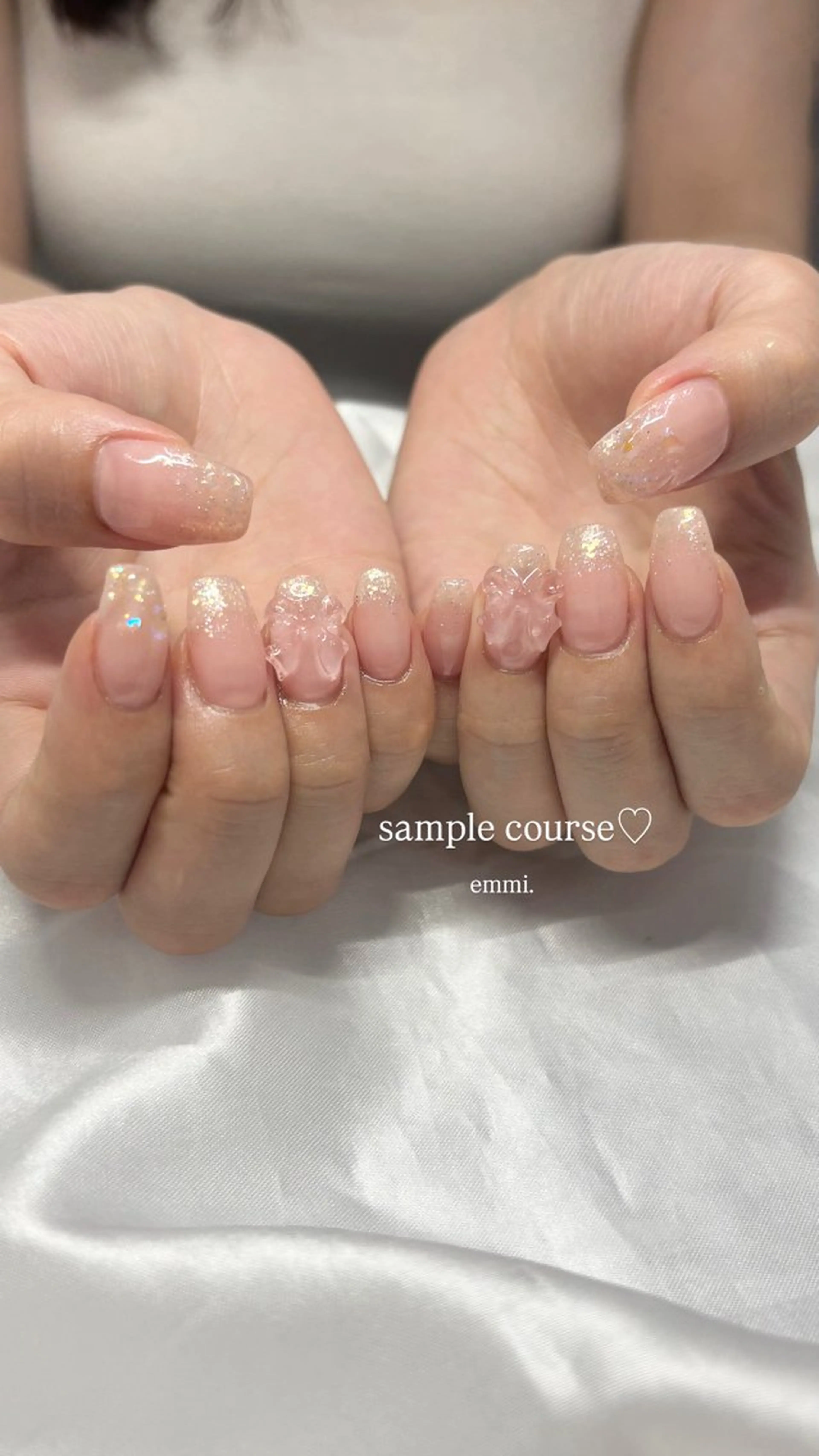 ネイル チークネイル フットネイル フレンチネイル ガーリー 氷ネイル・うるうるネイル ハンドネイル GO TODAY SHAiRE SALON 表参道colore店所属・emmi nailのネイルデザイン