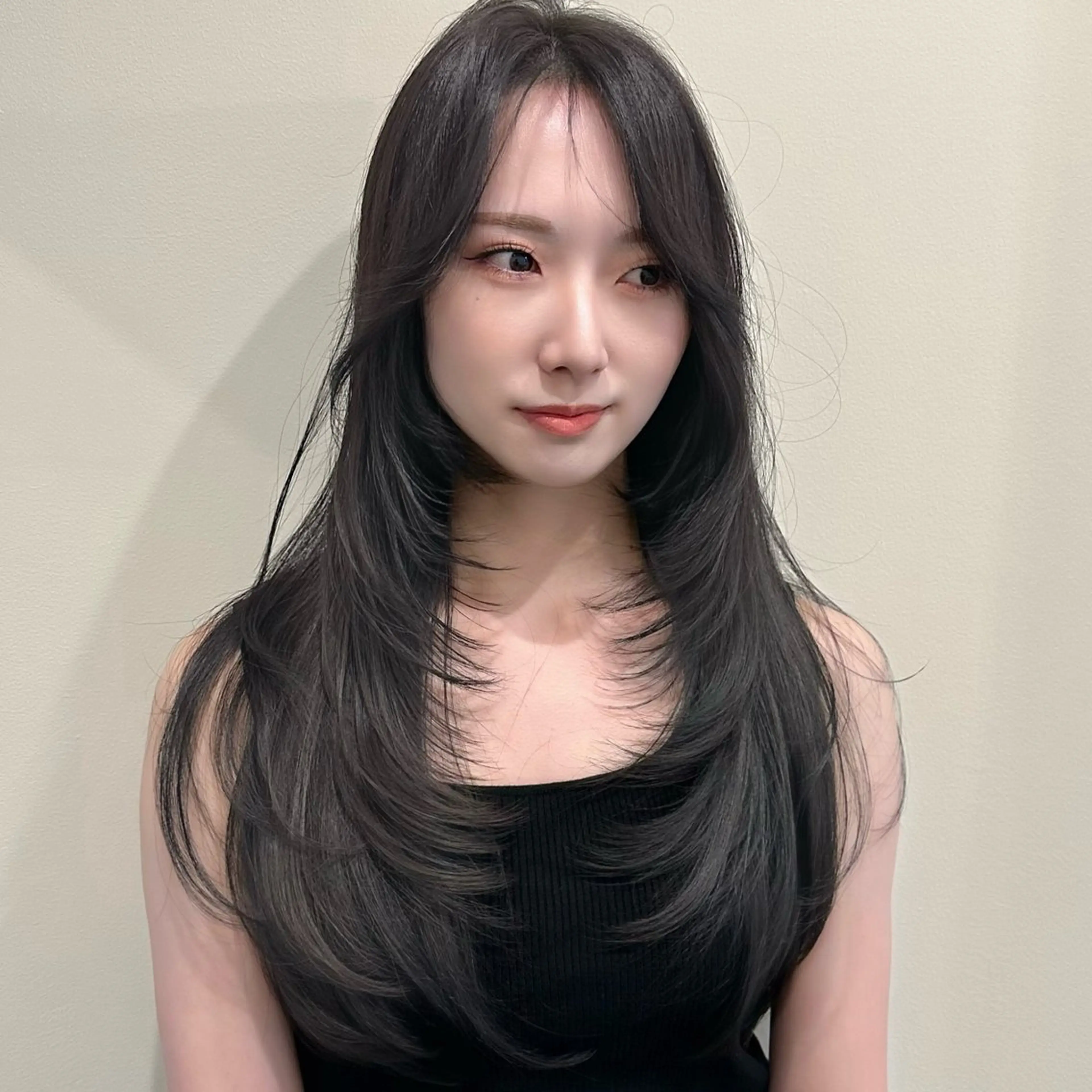 ロング カット ヘアカラー トリートメント 🌹ハッシュカット、 レイヤー韓国ヘア🌹のヘアスタイル