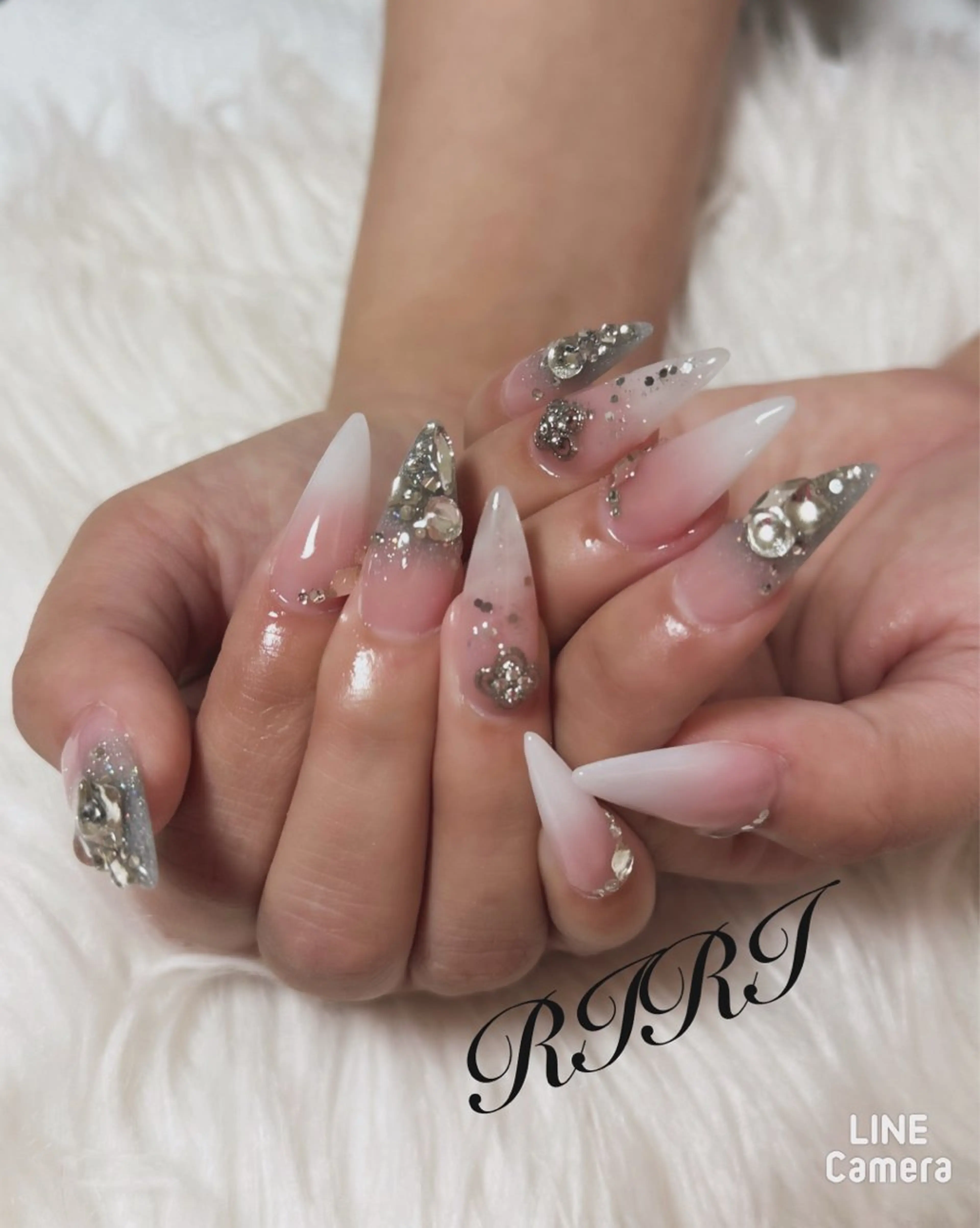 ネイル フレンチネイル ジェルネイル 韓国ネイル ロングネイル 大理石ネイル(マーブル) ハンドネイル riri オーナーのネイルデザイン