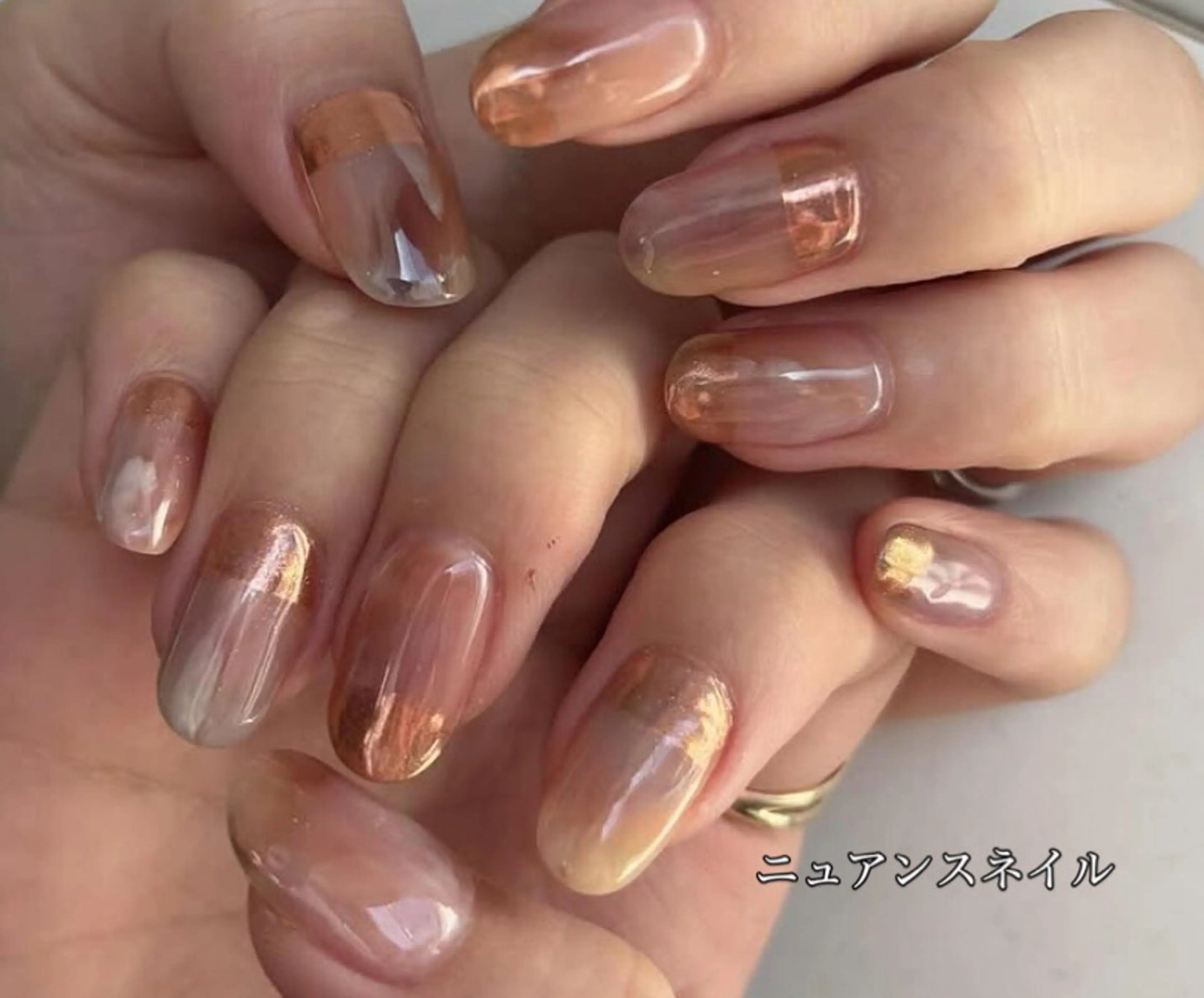 ネイル ニュアンスネイル オフィスネイル ハンドネイル Roger 舞のネイルデザイン