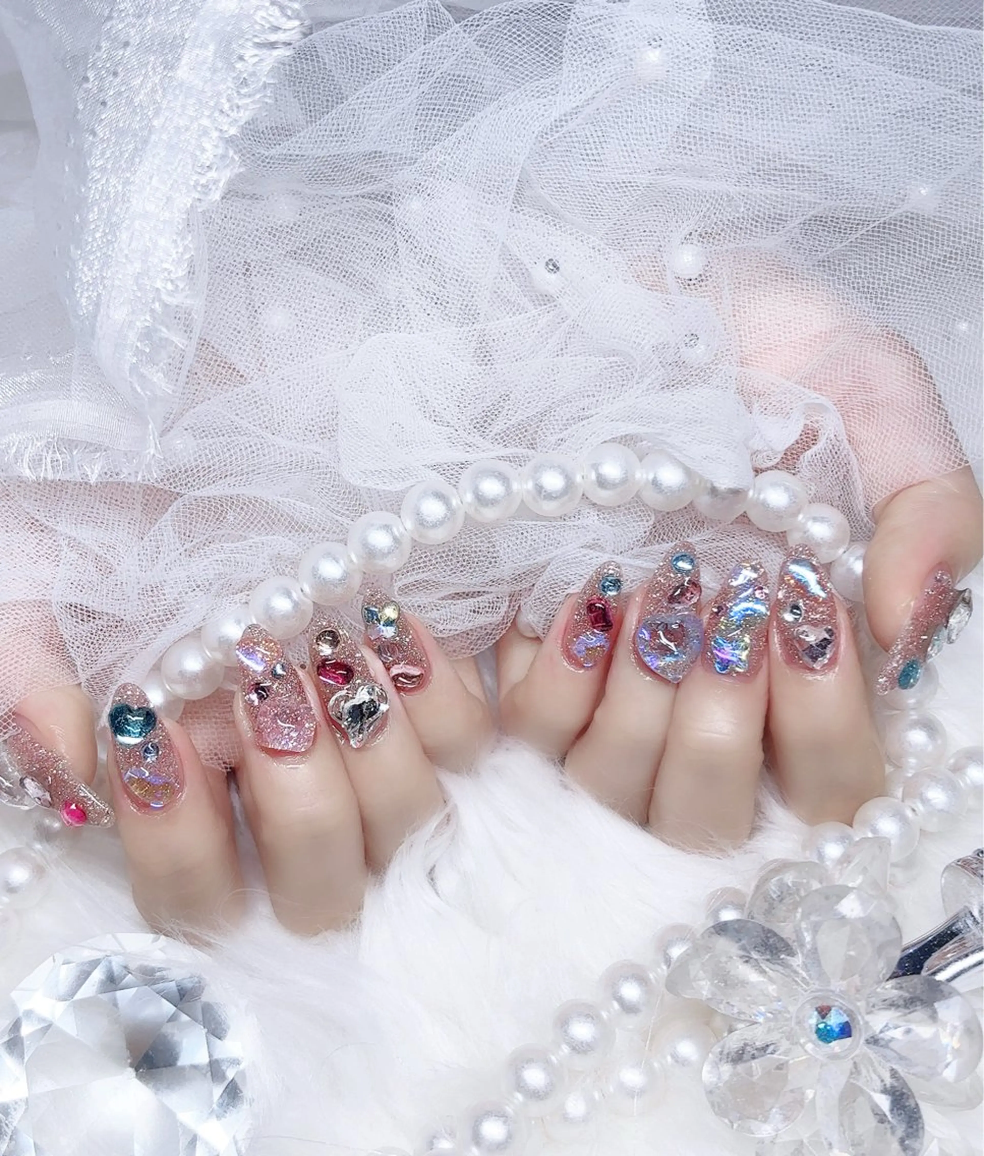 ネイル オーロラネイル 成人式 フットネイル 韓国ネイル ロングネイル ハンドネイル Yudia🦋 azuのネイルデザイン