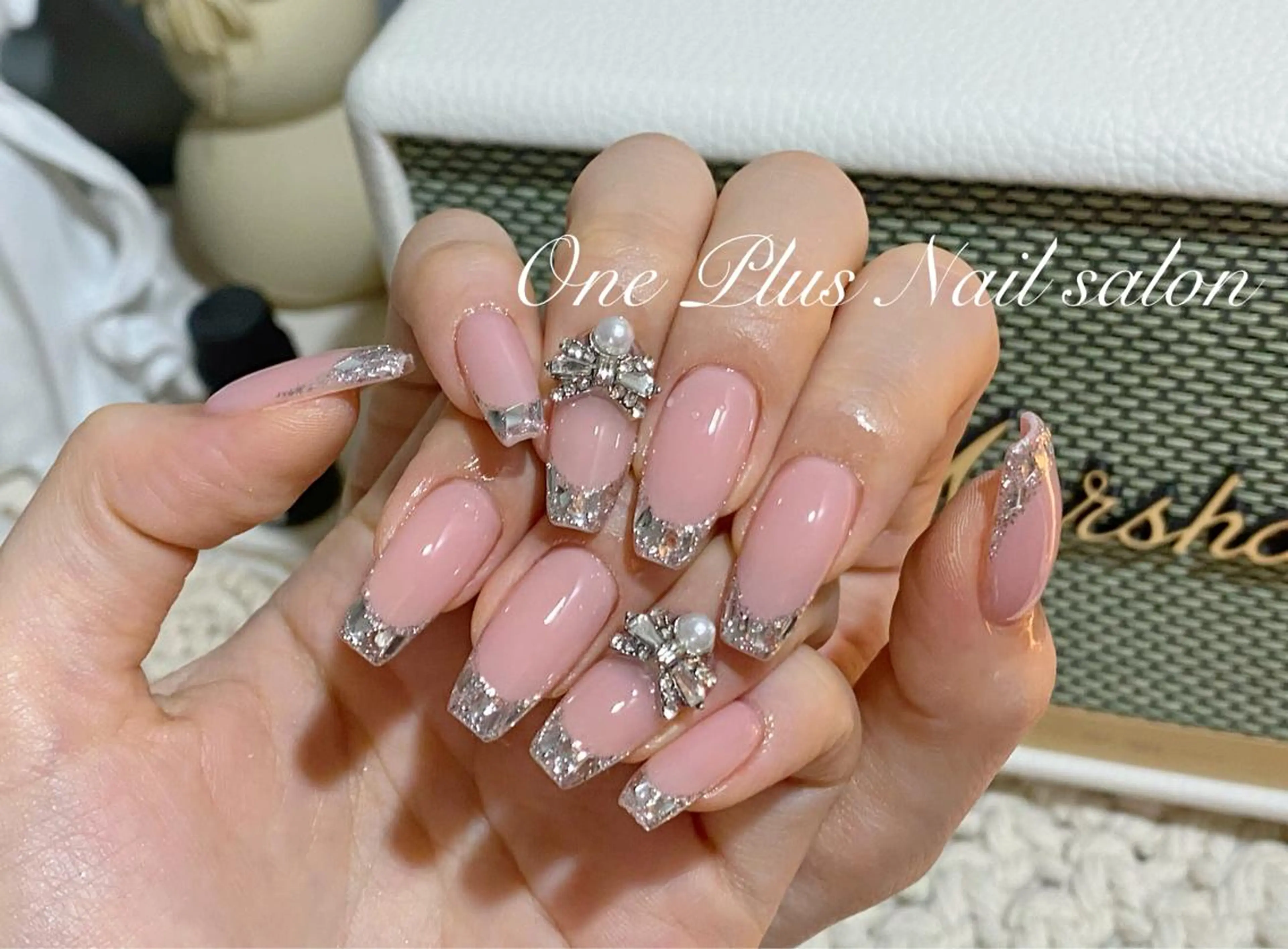 ロング ネイル One Plus Nail Salonのネイルデザイン