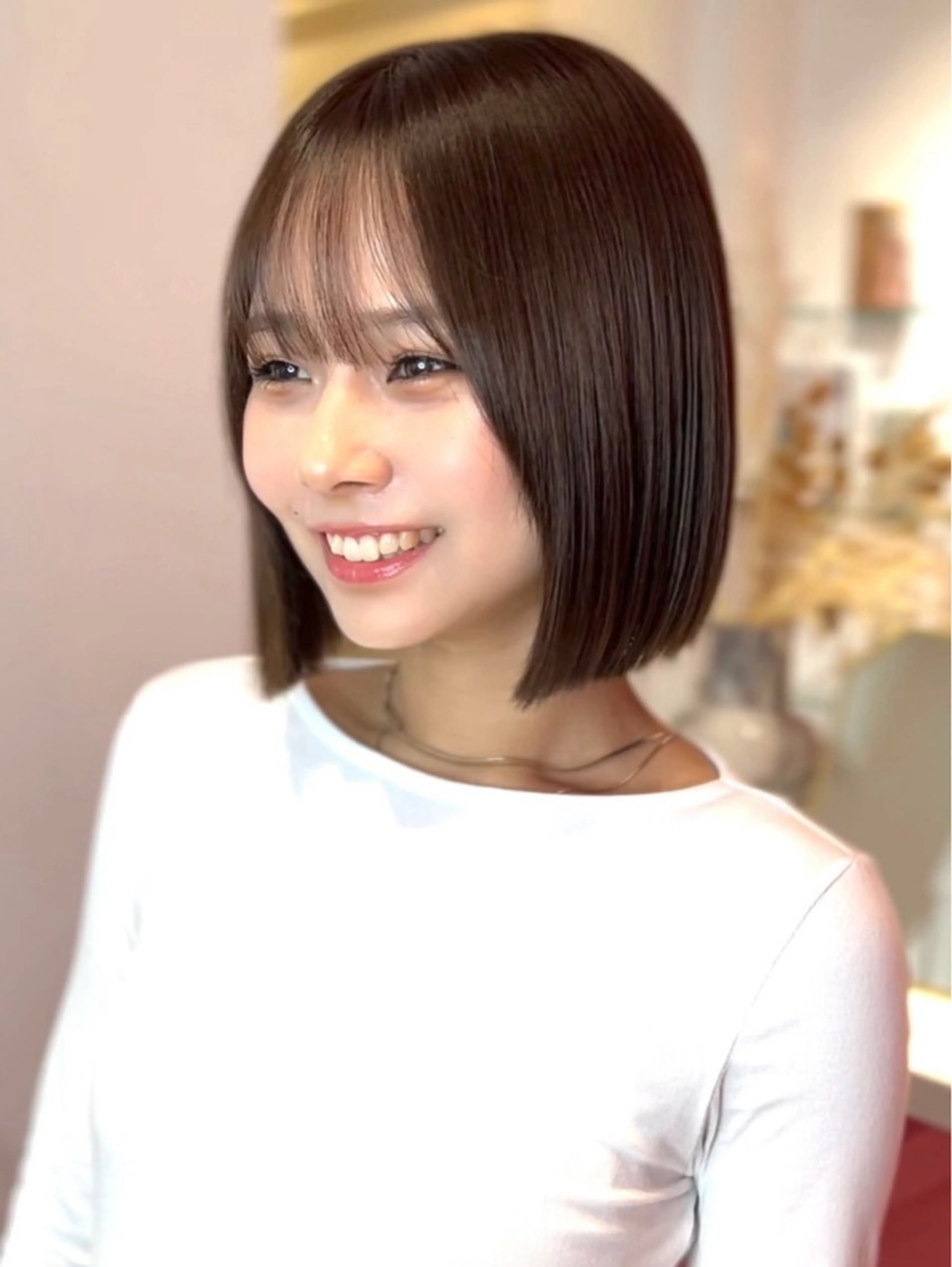 ショート カラー カット ヘアカラー トリートメント 莉乃/縮毛矯正/髪質 改善/艶カラーのヘアスタイル